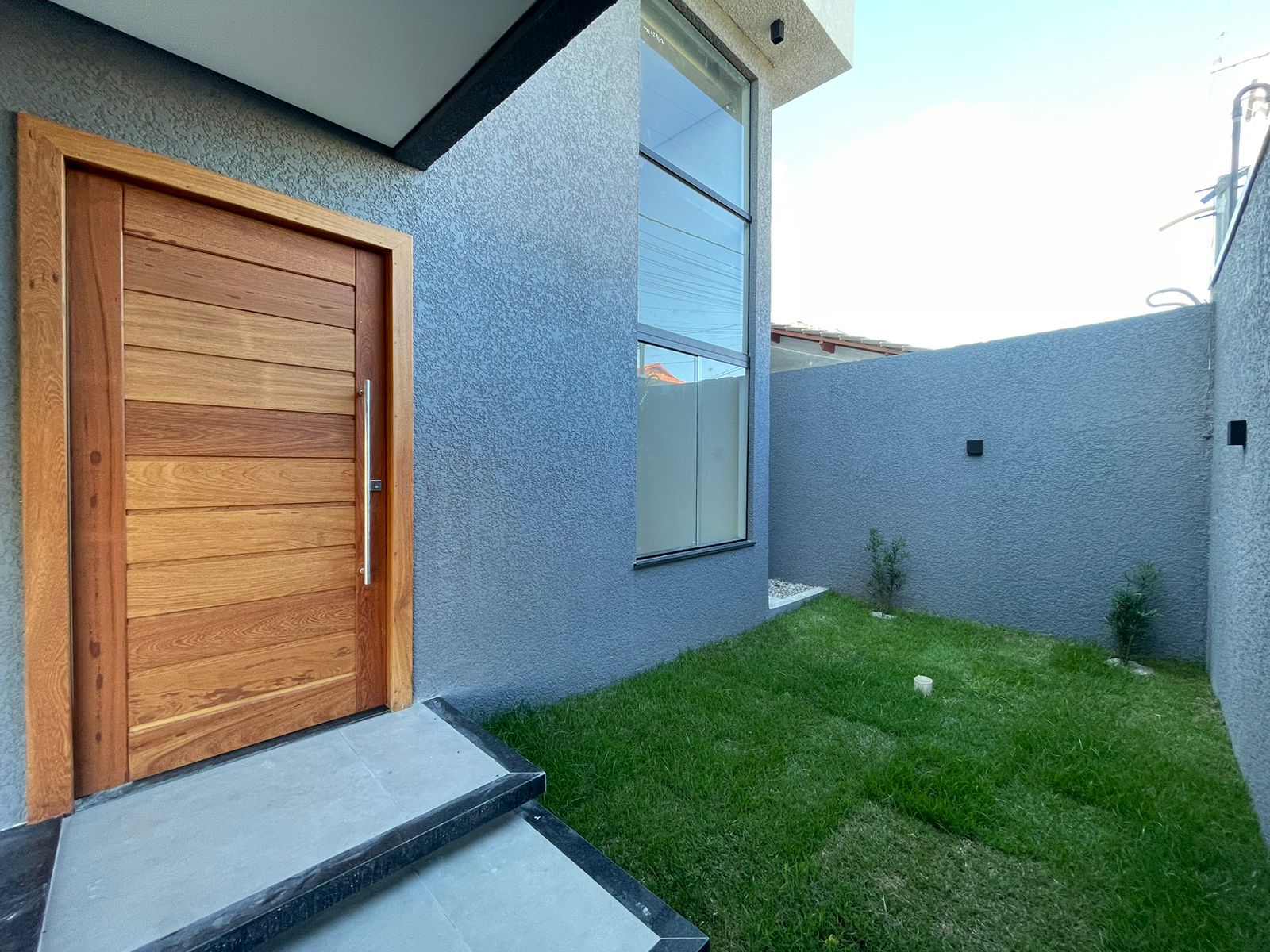 Vende  Casa com padrão sofisticado e moderno no Colonial