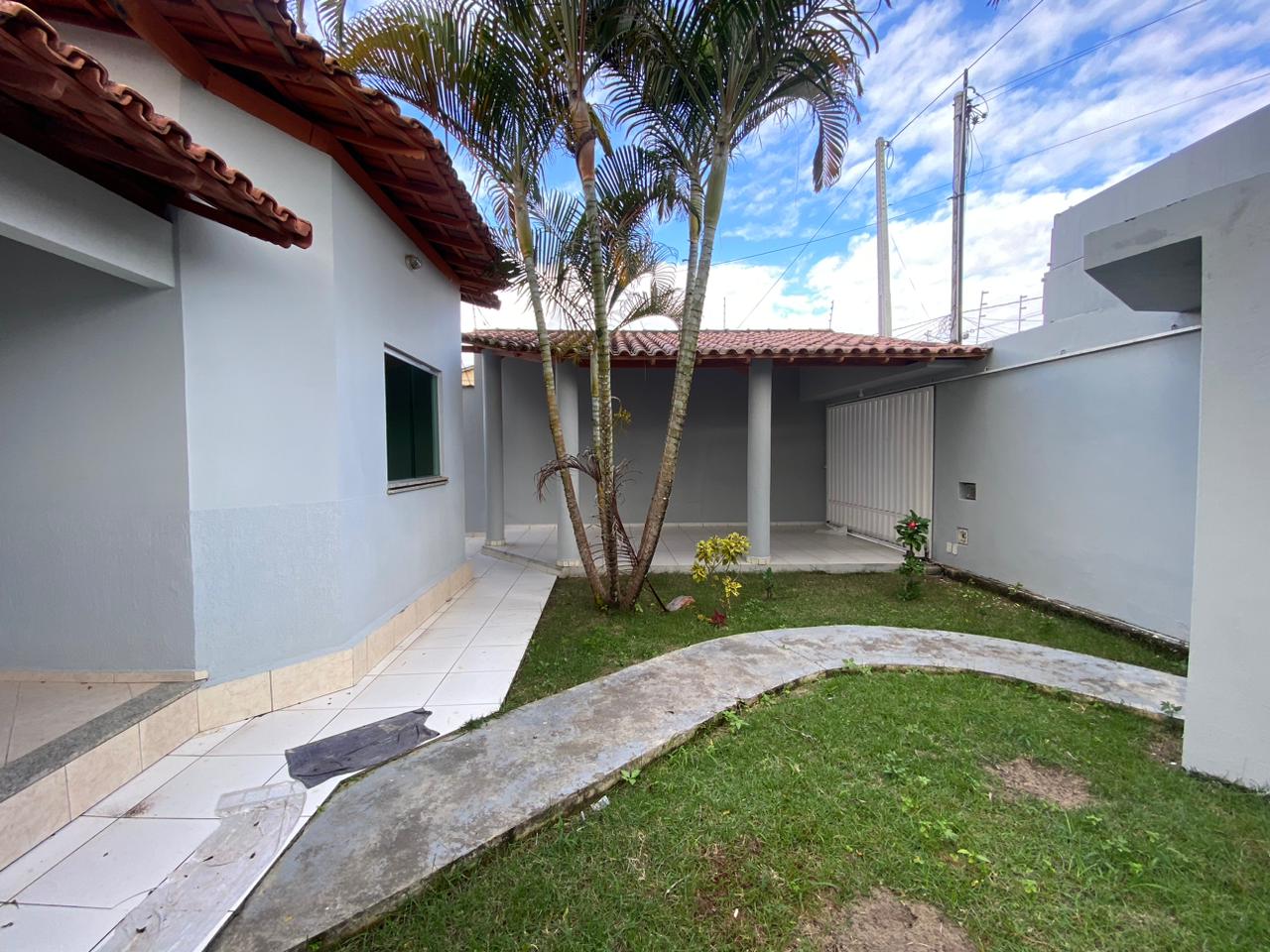 Aluga Casa Ampla Com Energia Solar no Edgar Trancoso 