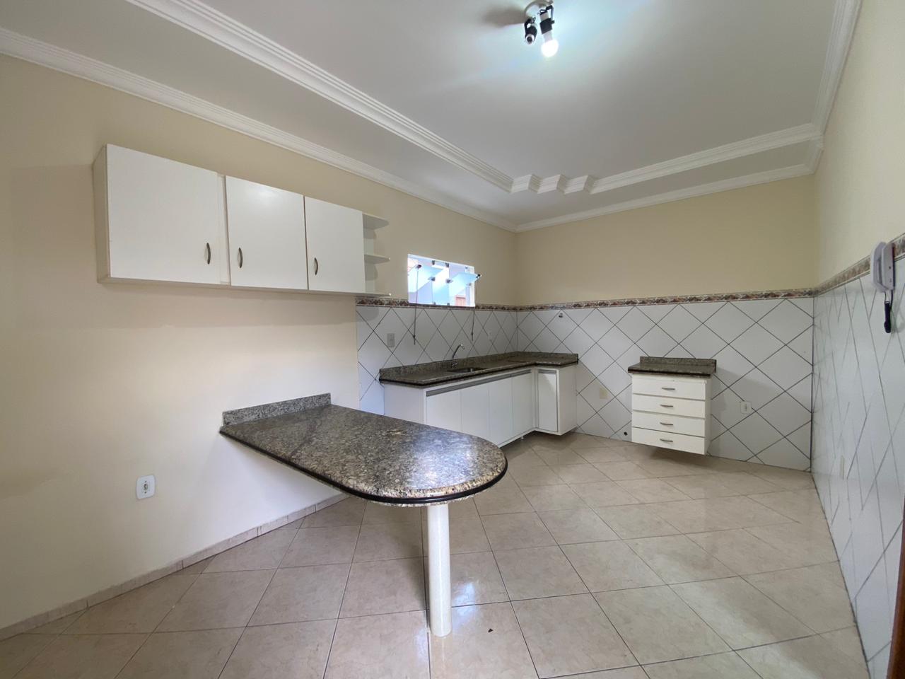 Aluga Casa Ampla Com Energia Solar no Edgar Trancoso 