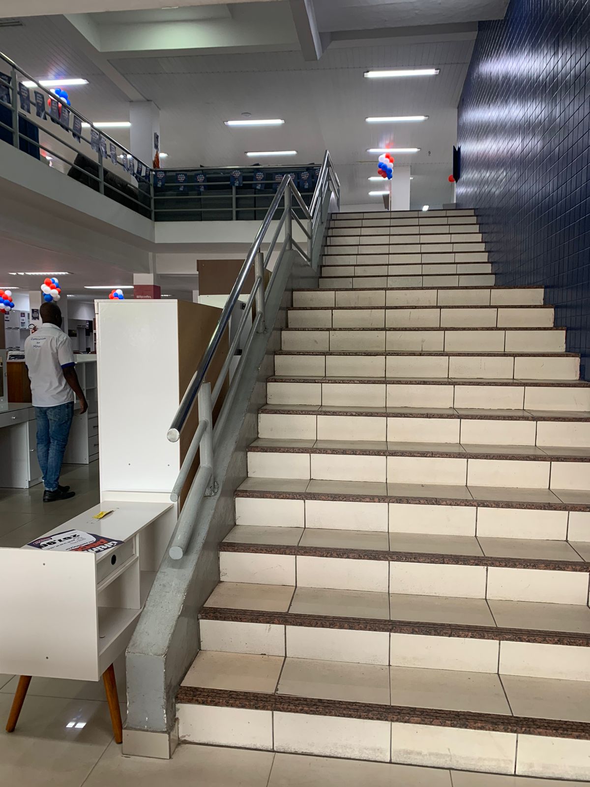 VENDE PONTO COMERCIAL  NO CENTRO DE FEIRA DE SANTANA BAHIA