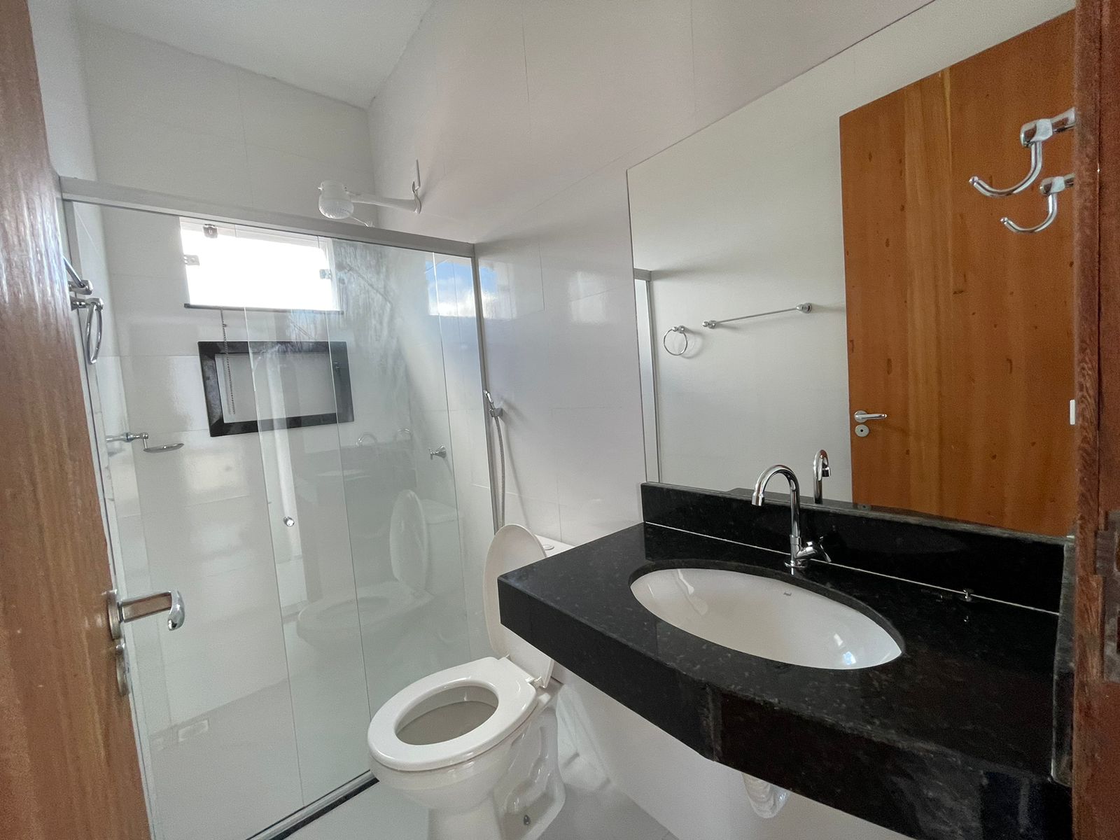 Aluga Apartamento Duplex no Colonial