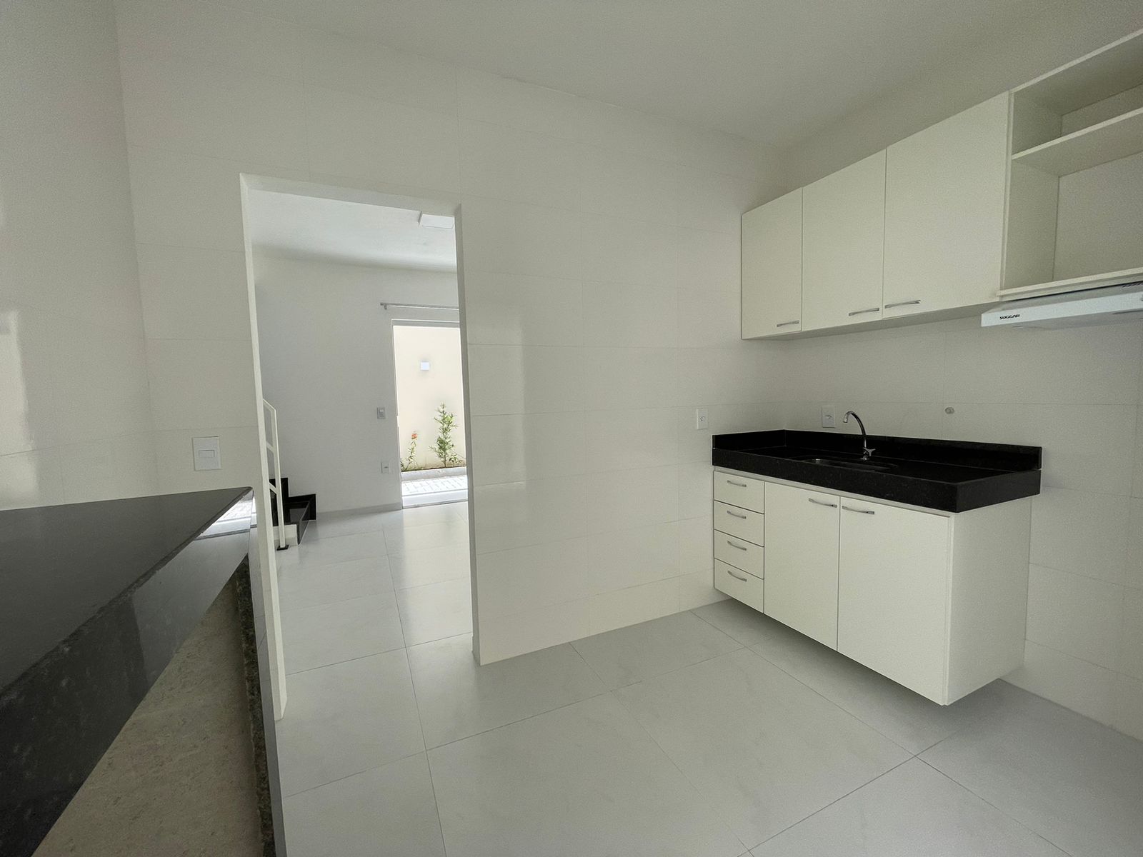 Aluga Apartamento Duplex no Colonial