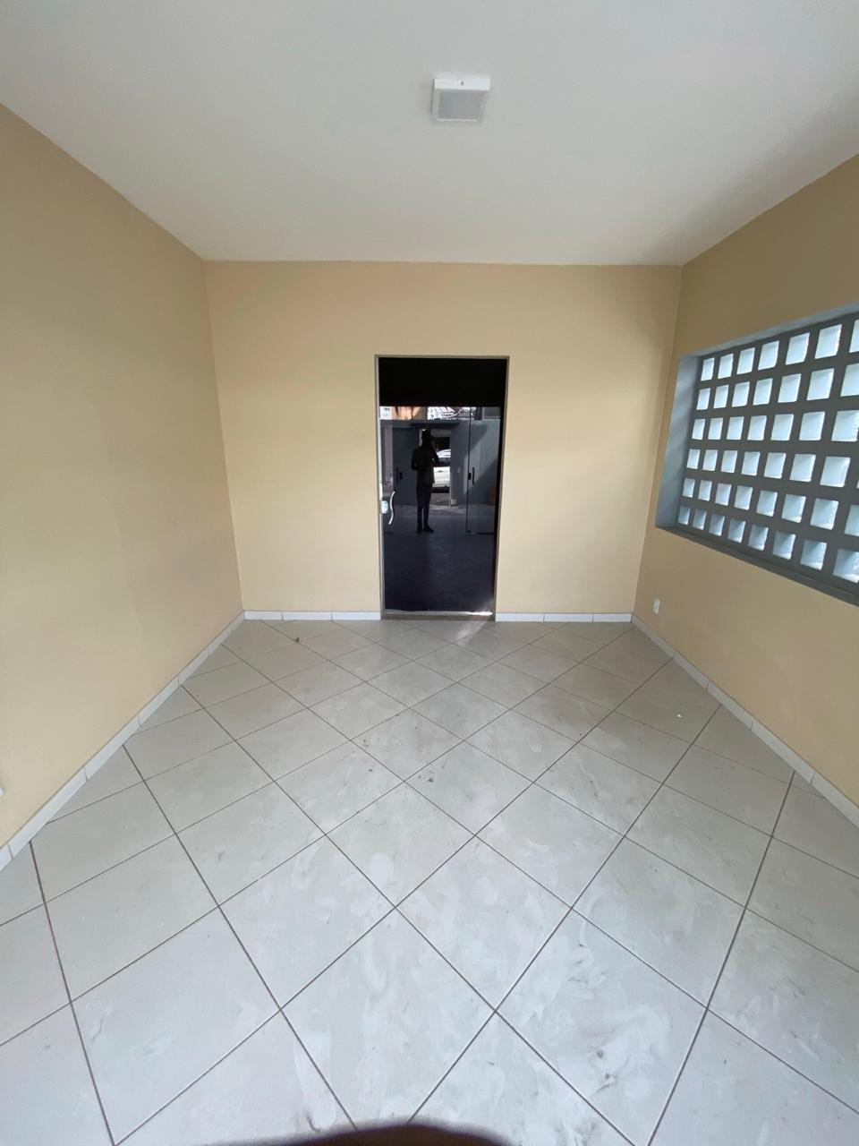 Casa comercial - Locação, Centro, Eunápolis, BA