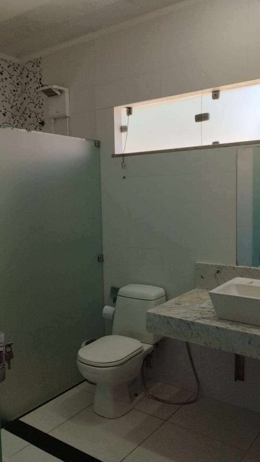 VENDE CASA NO BAIRRO CENTAURO 