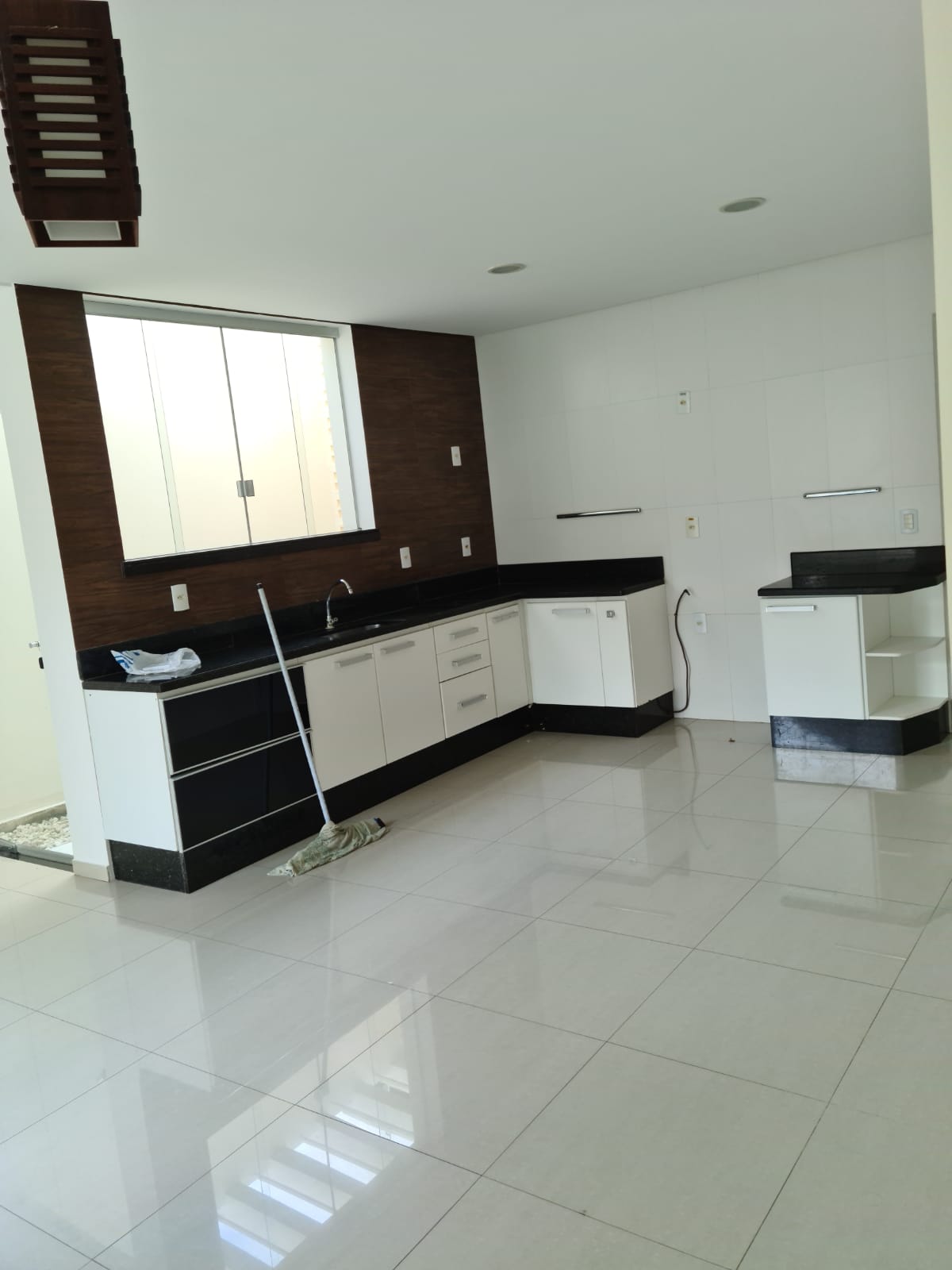 VENDE CASA NO ALAMAR