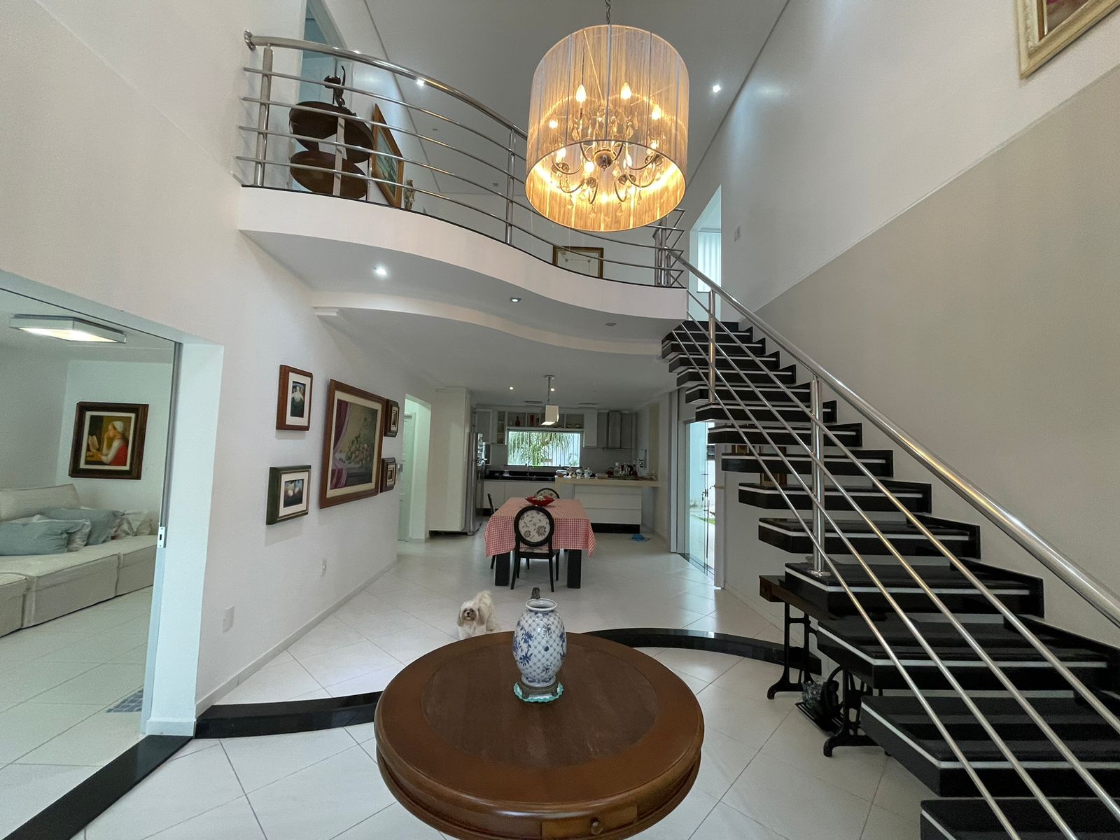 Vende casa de alto padrão no bairro Alamar