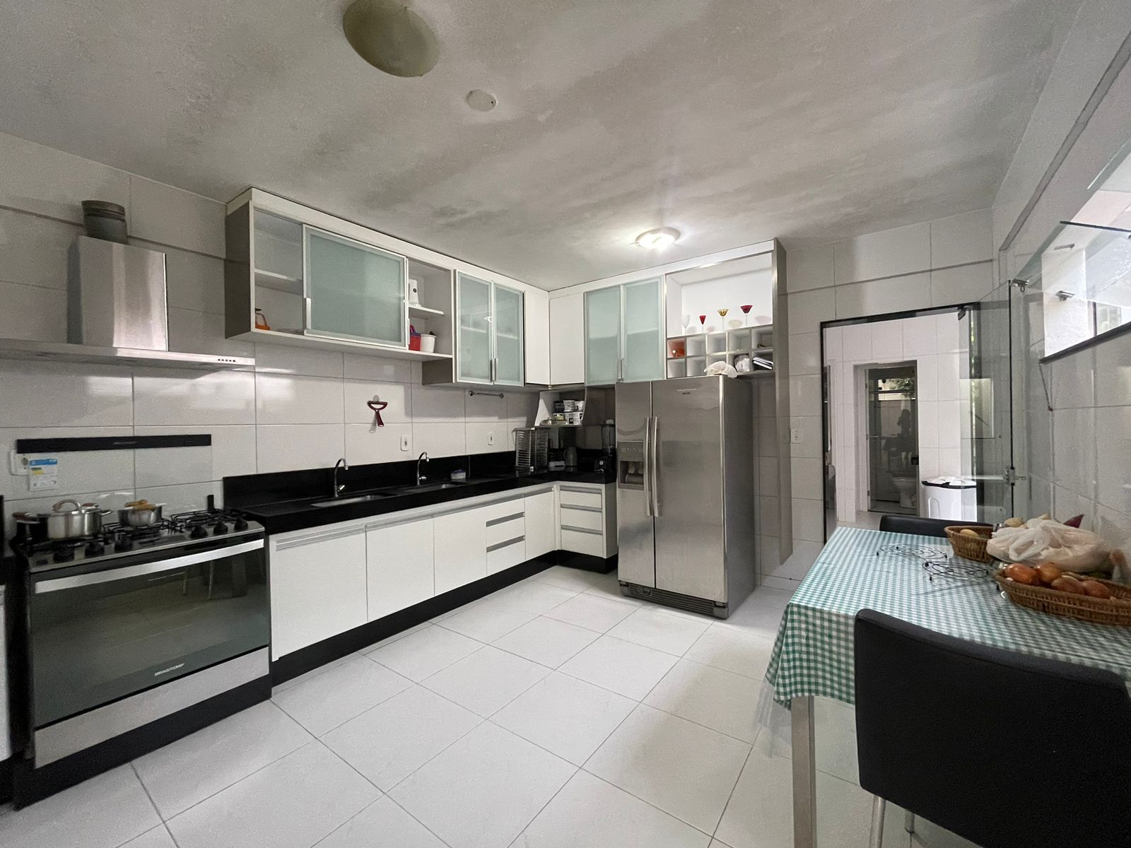 Vende casa de alto padrão no bairro Alamar