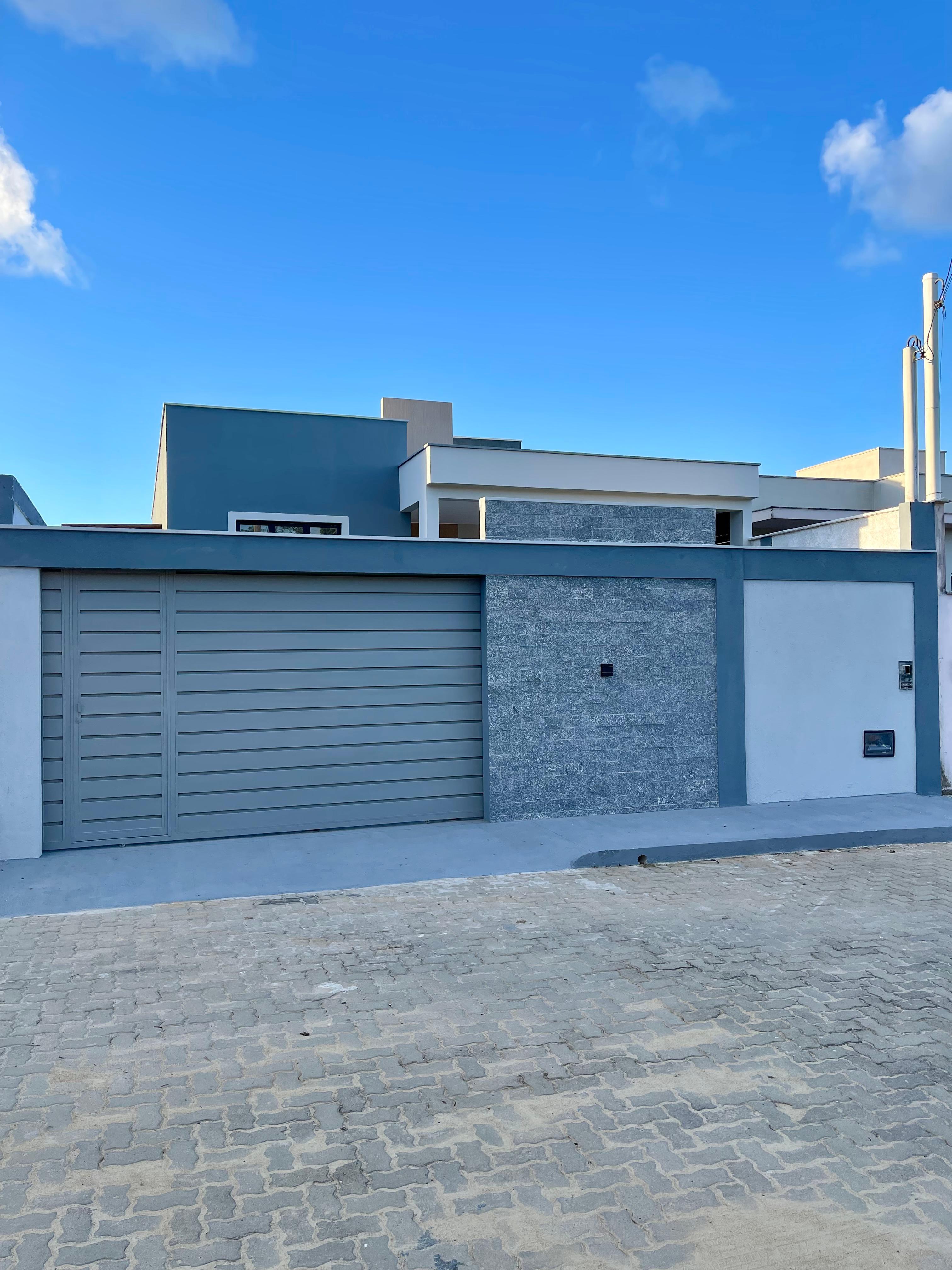 Vende casa em condomínio na cidade de Porto Seguro/Ba
