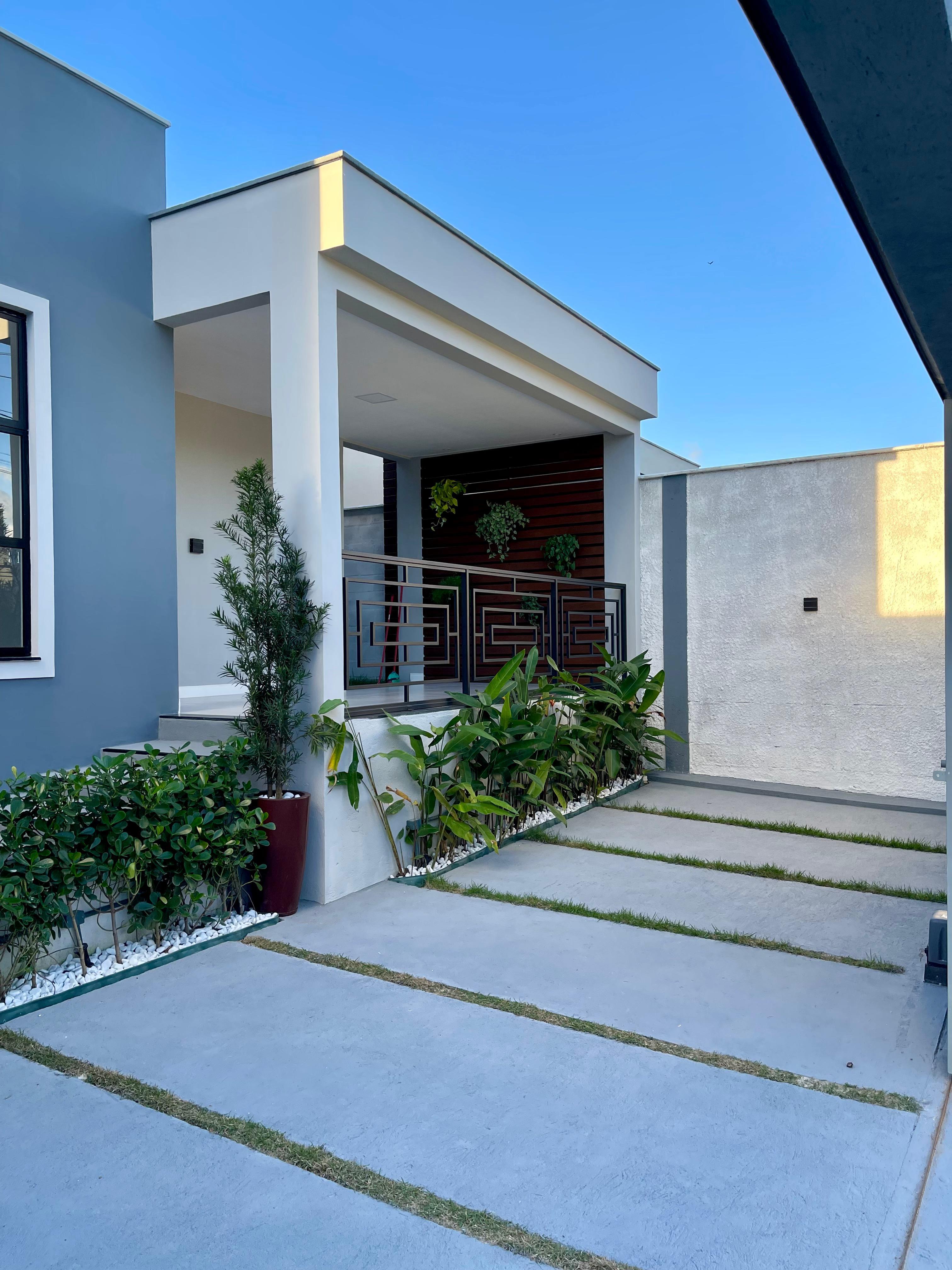 Vende casa em condomínio na cidade de Porto Seguro/Ba