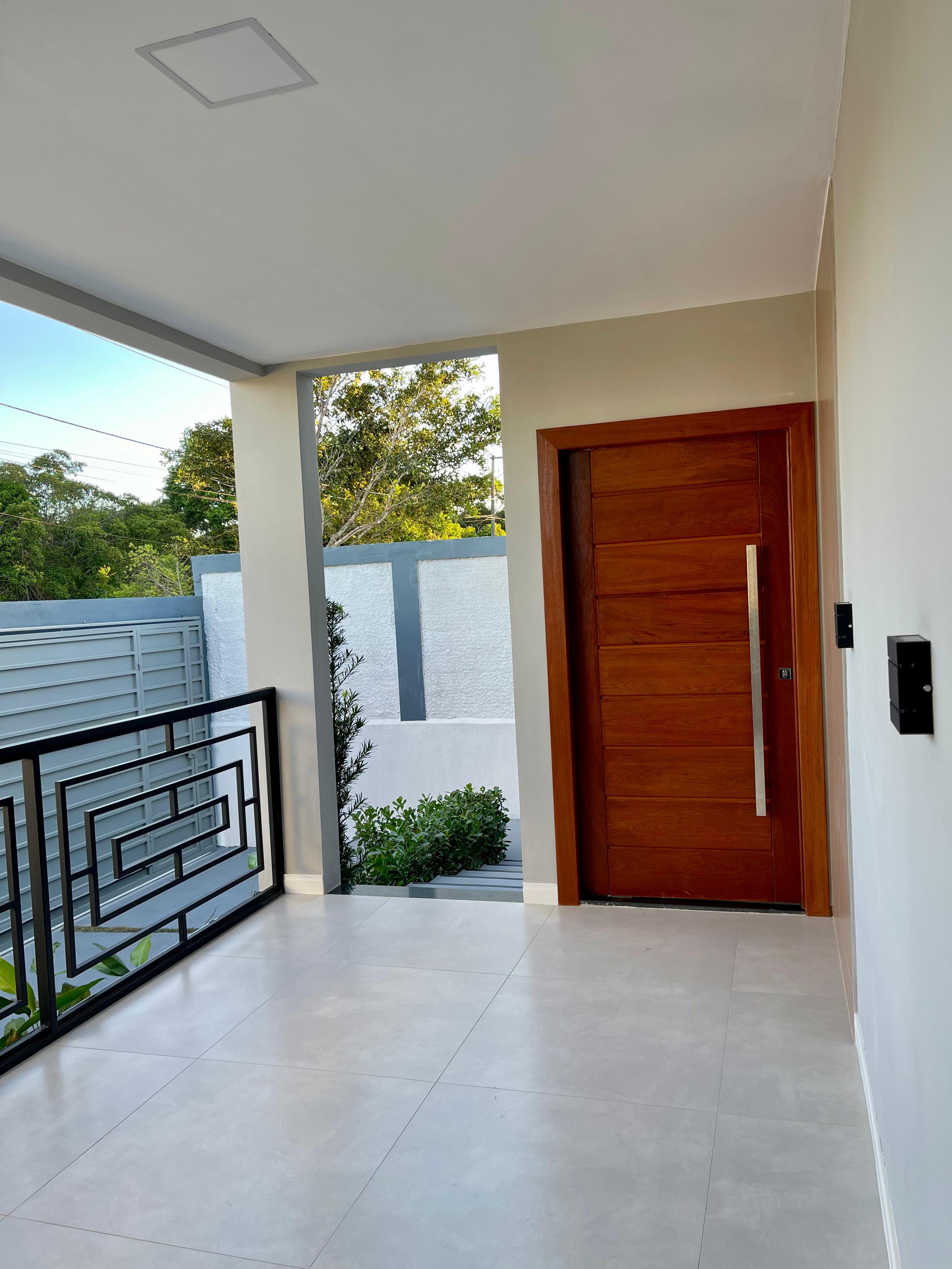 Vende casa em condomínio na cidade de Porto Seguro/Ba