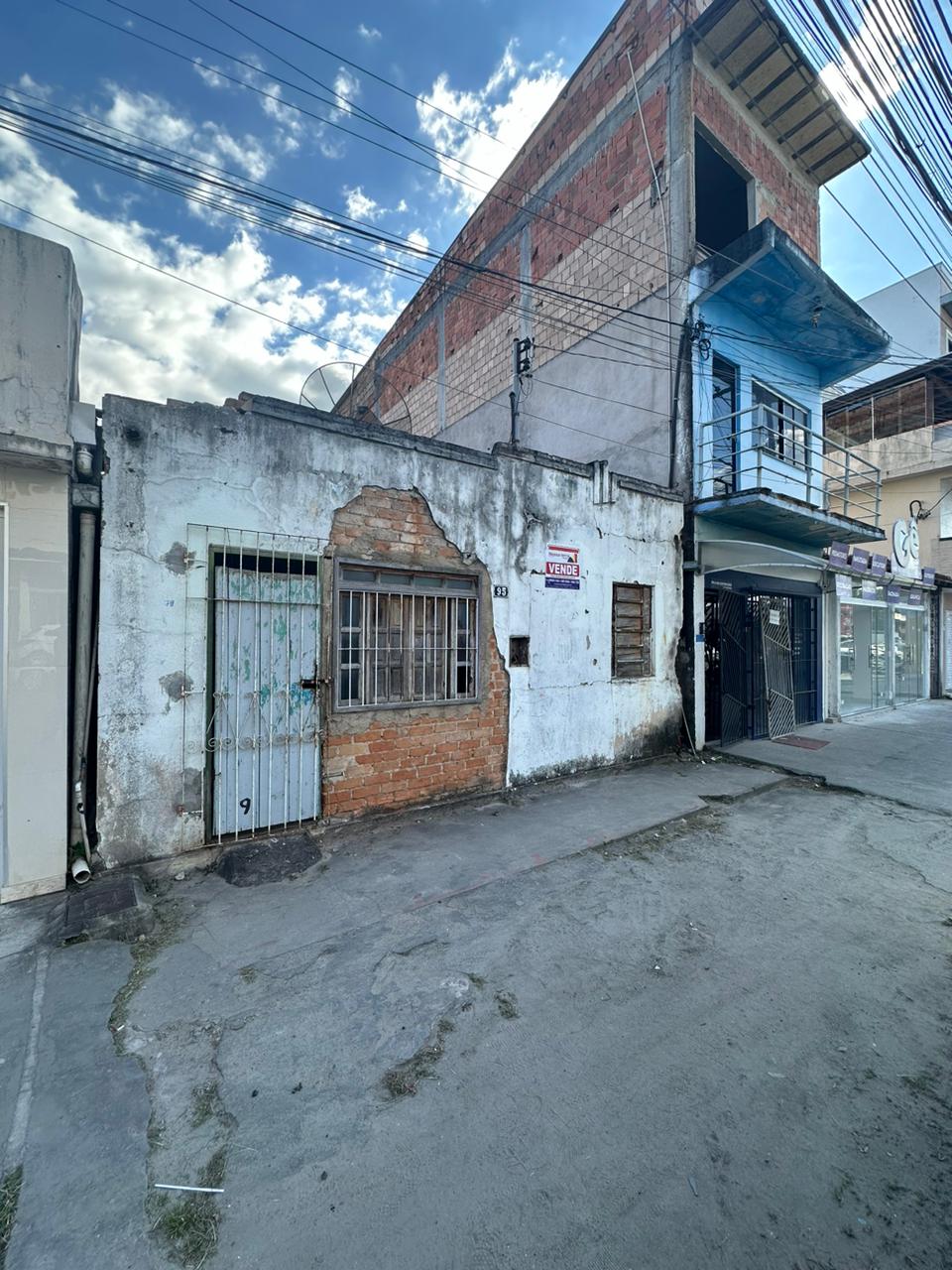Vende ponto comercial em ótima localização no Centro