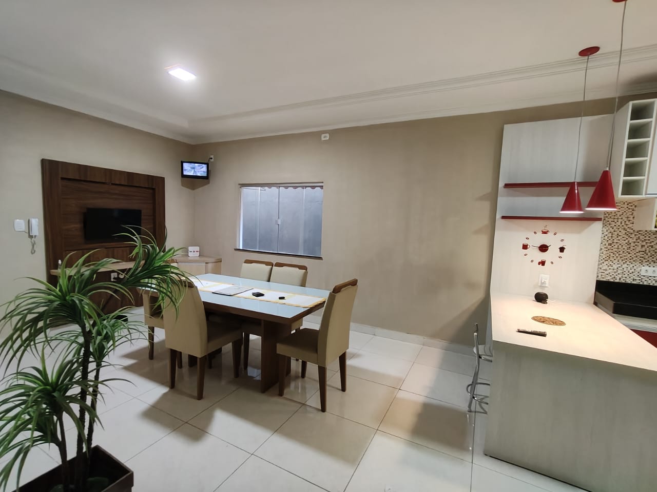 Vende casa no bairro Centauro