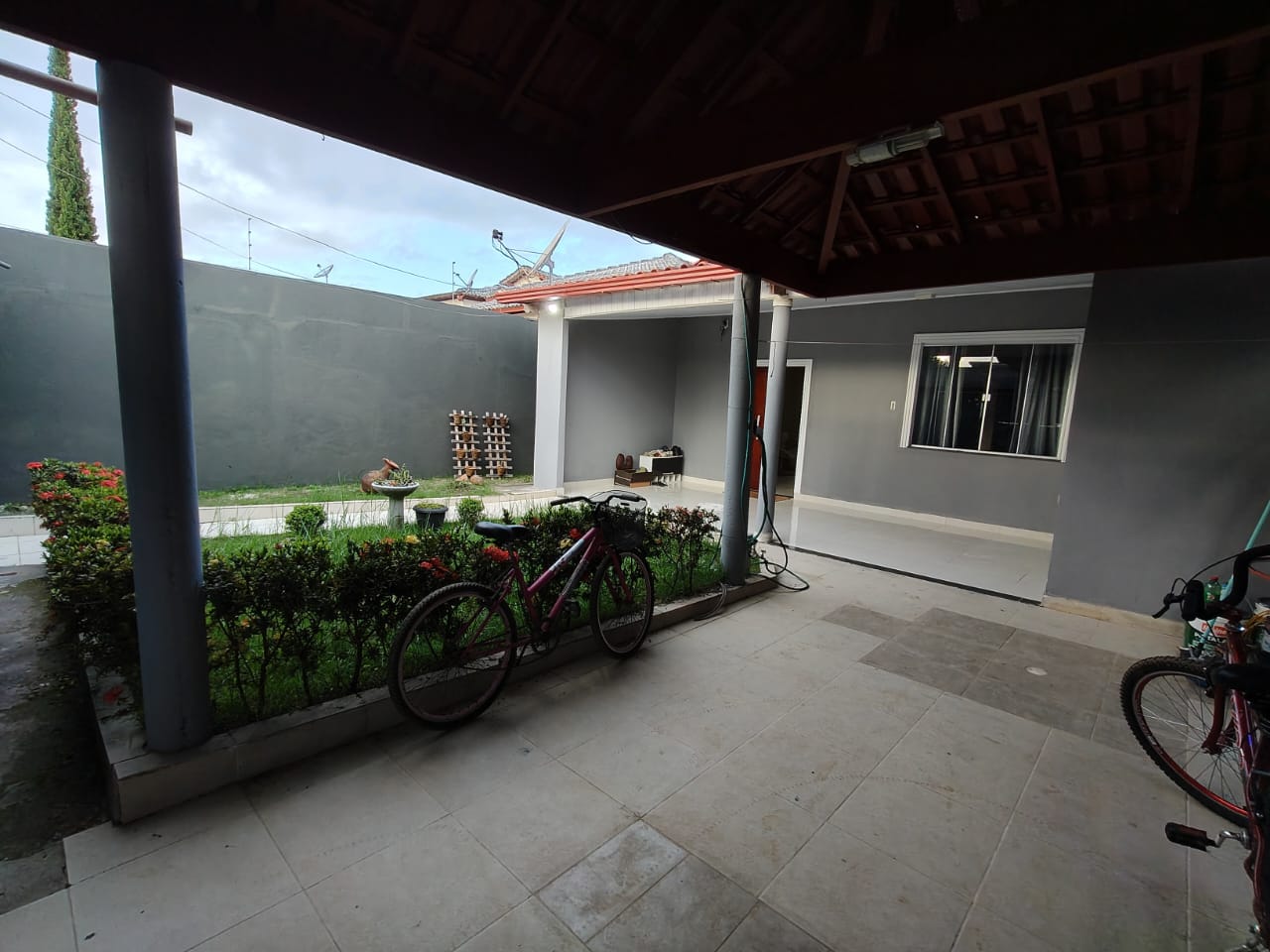 Vende casa no bairro Centauro