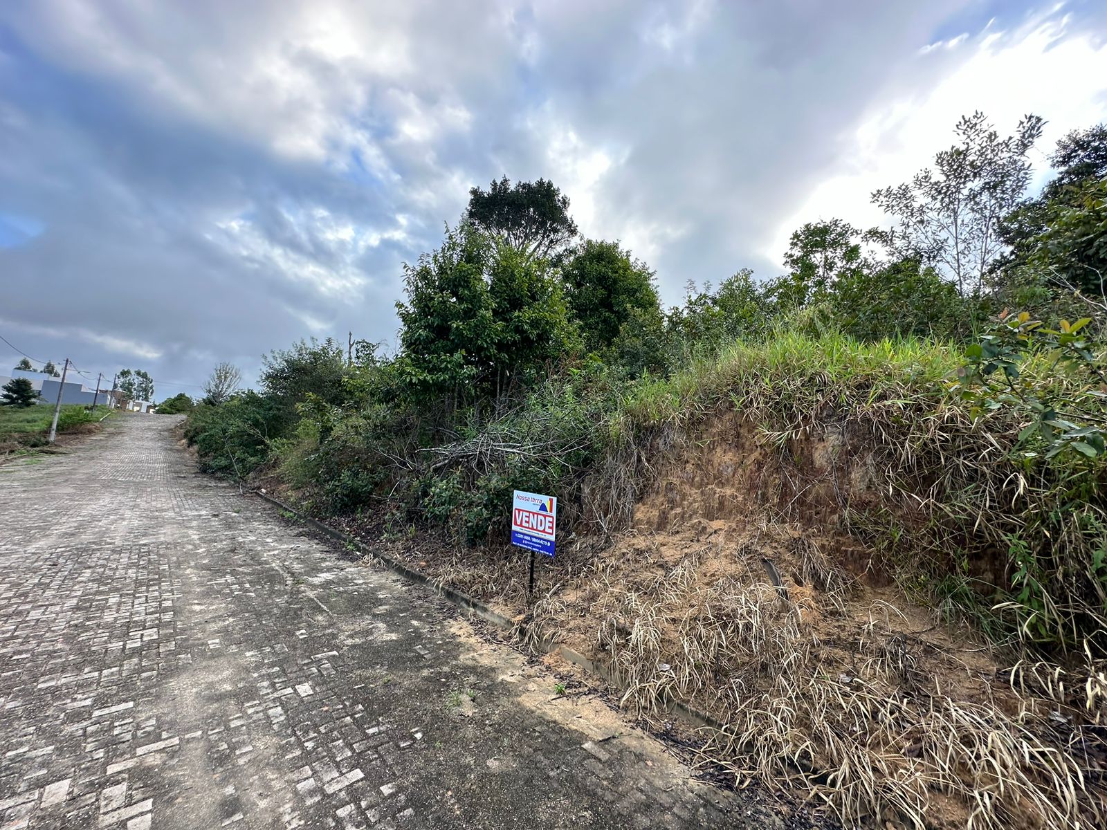 Vende terreno no Residencial Alamar