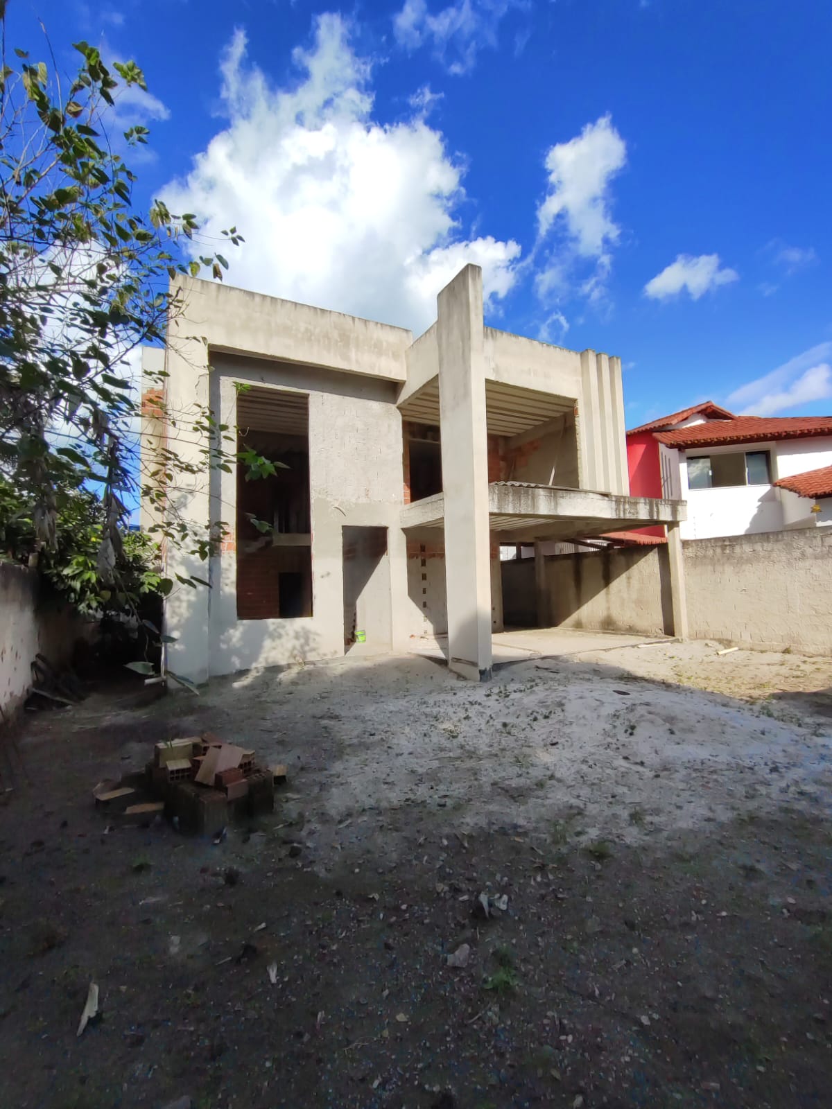 Vende-se Casa em construção de Alto Padrão no Centauro