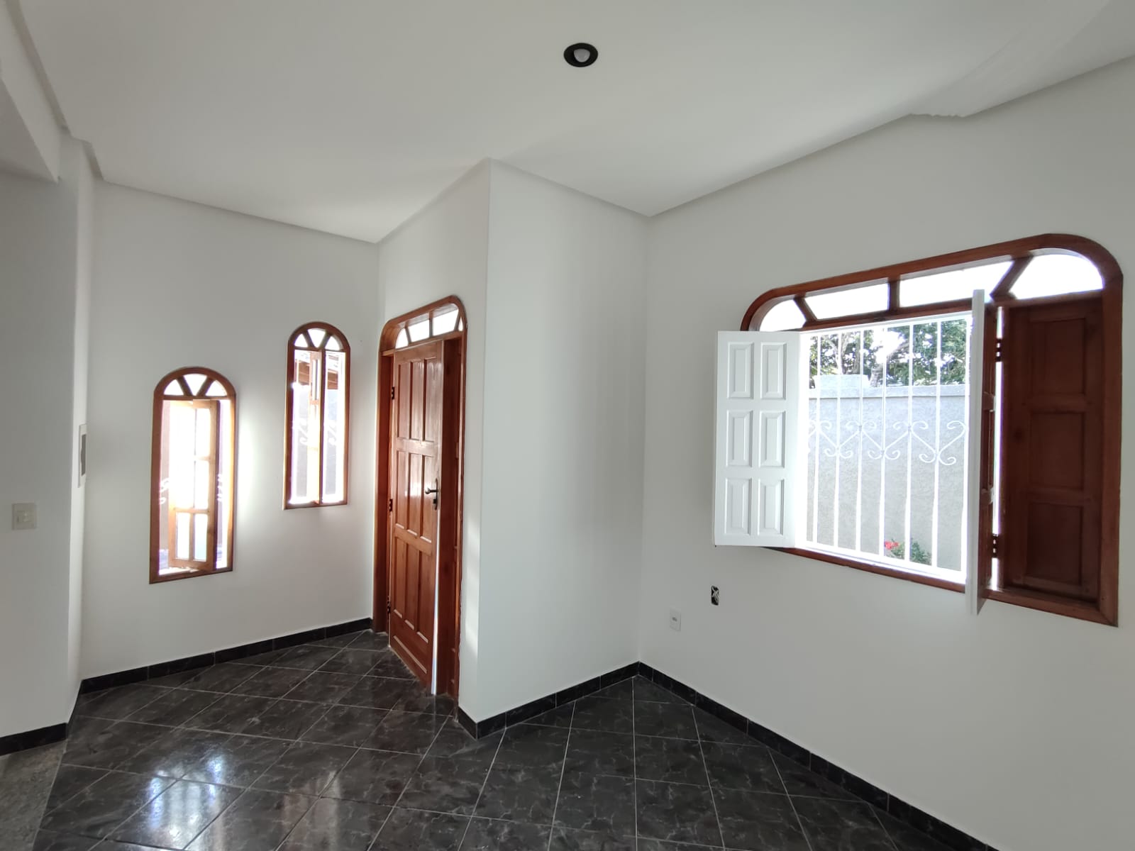 Aluga Casa no bairro Centauro
