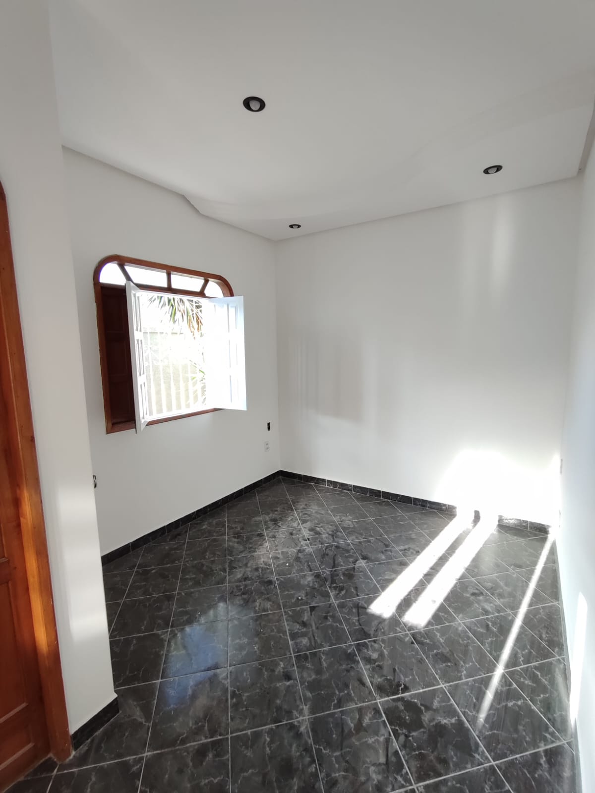 Aluga Casa no bairro Centauro