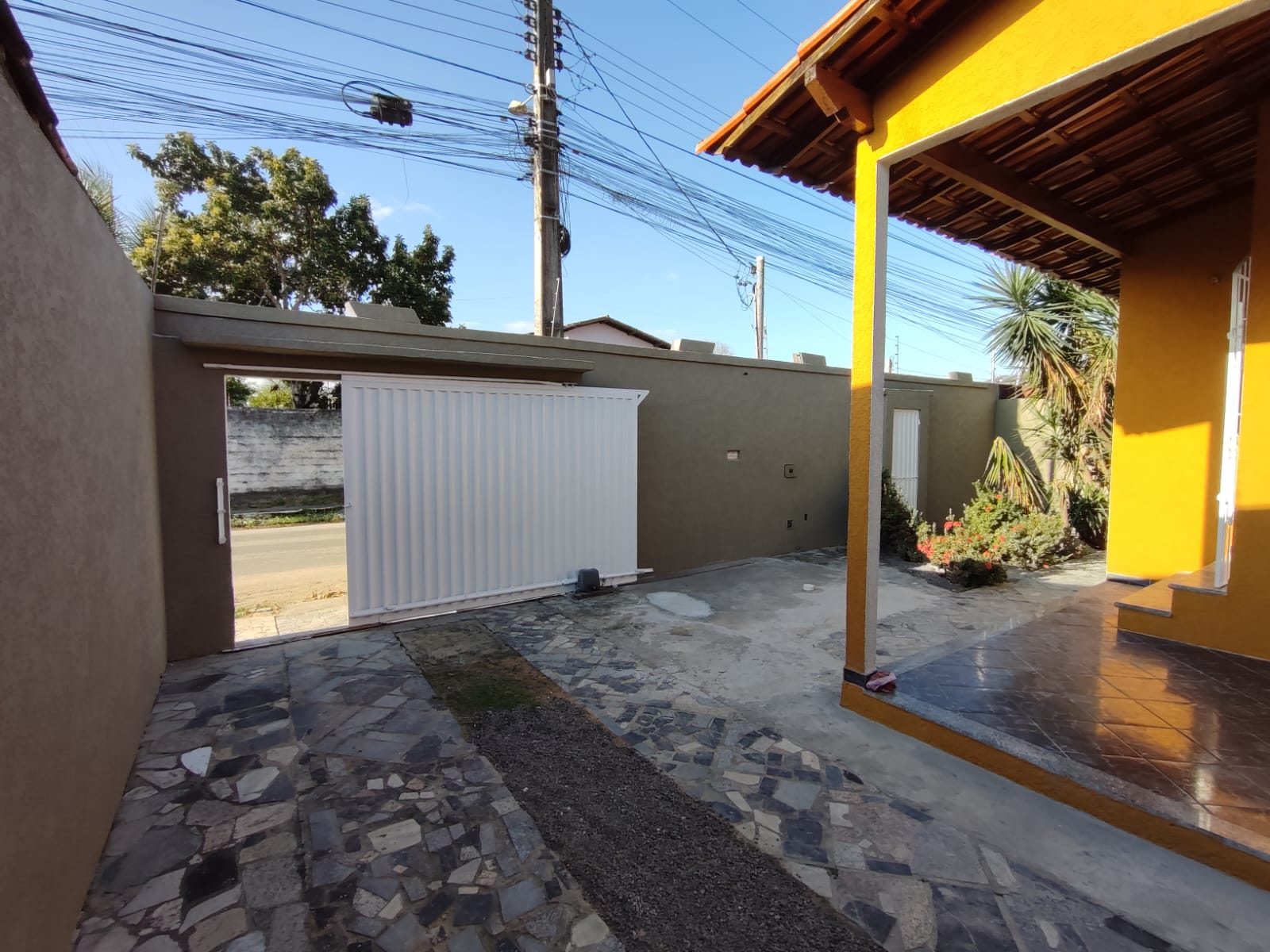 Aluga Casa no bairro Centauro