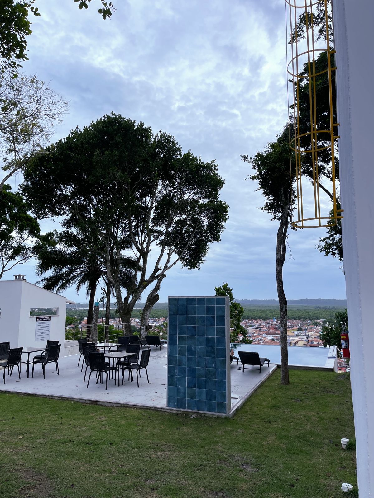 Vende apartamento mobiliado em Porto Seguro/Ba
