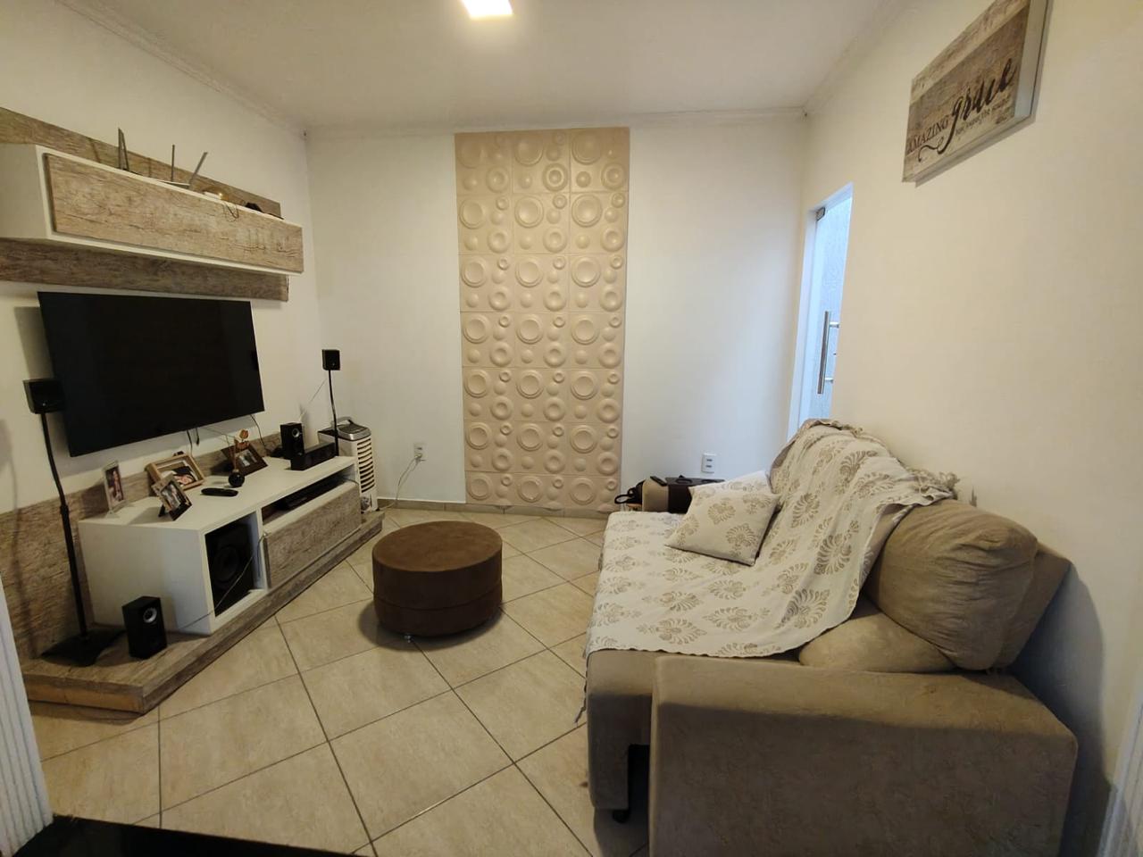 Vende Casa no Dinah Borges 