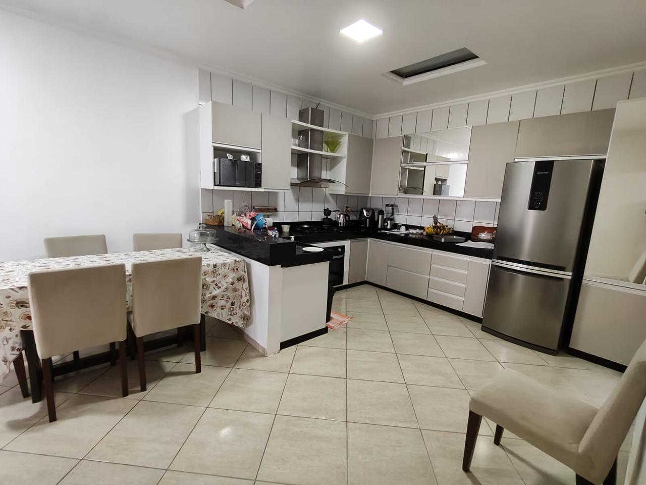 Vende Casa no Dinah Borges 