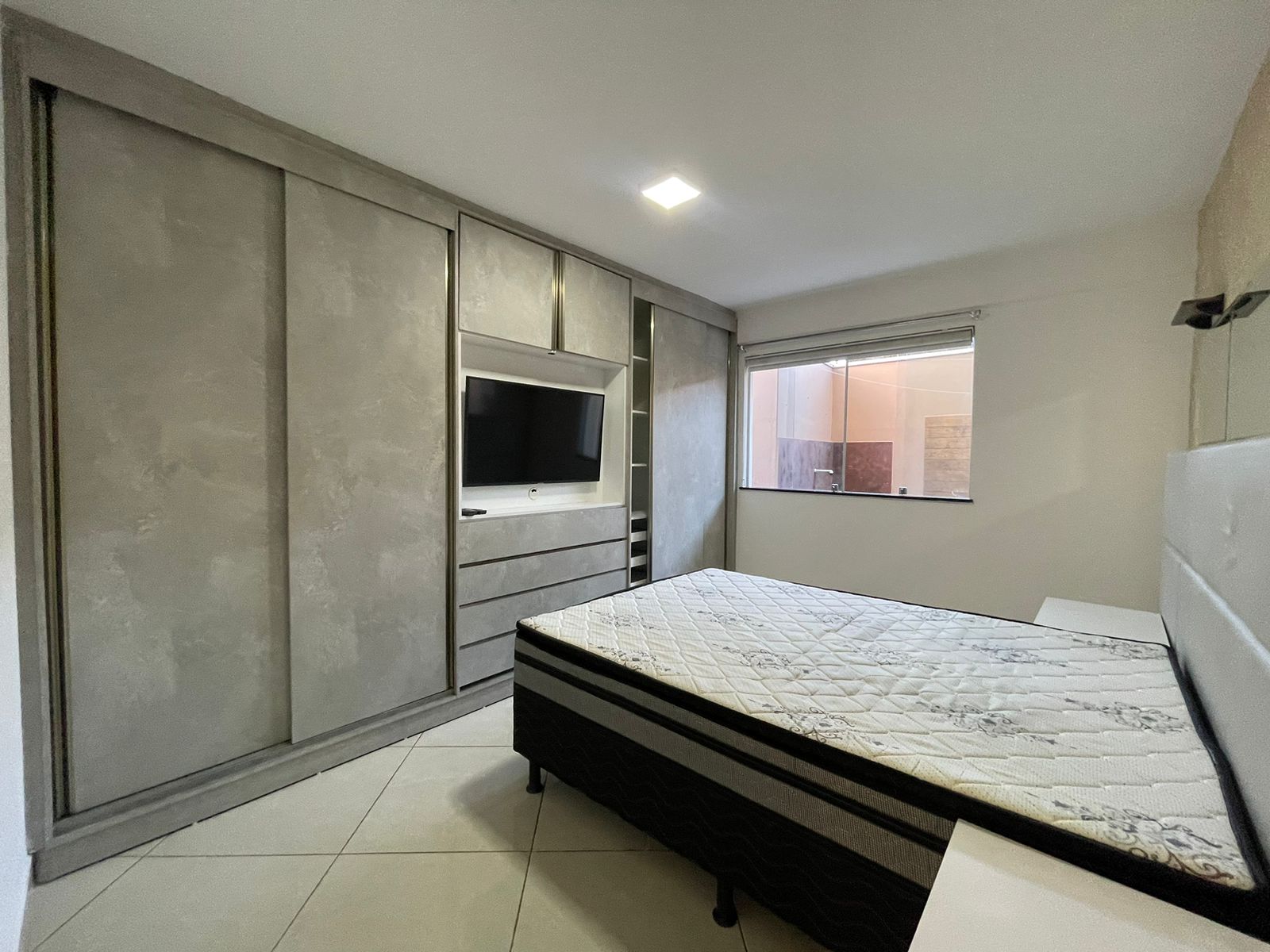 Aluga Apartamento LUXO Térreo Mobiliado  Centro de Eunápolis 
