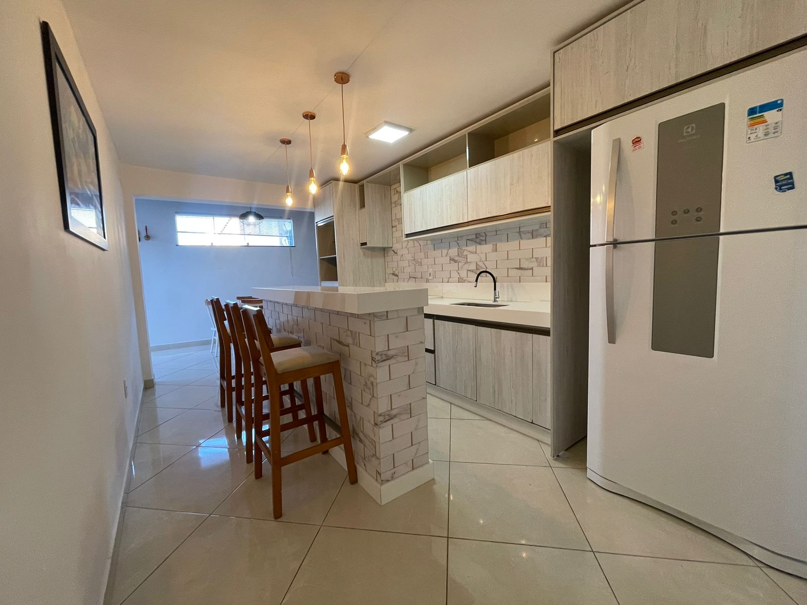Aluga Apartamento LUXO Térreo Mobiliado  Centro de Eunápolis 
