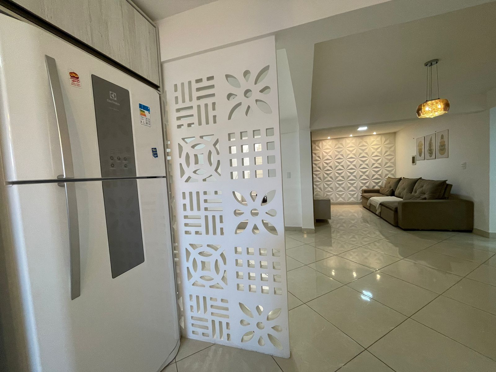 Aluga Apartamento LUXO Térreo Mobiliado  Centro de Eunápolis 
