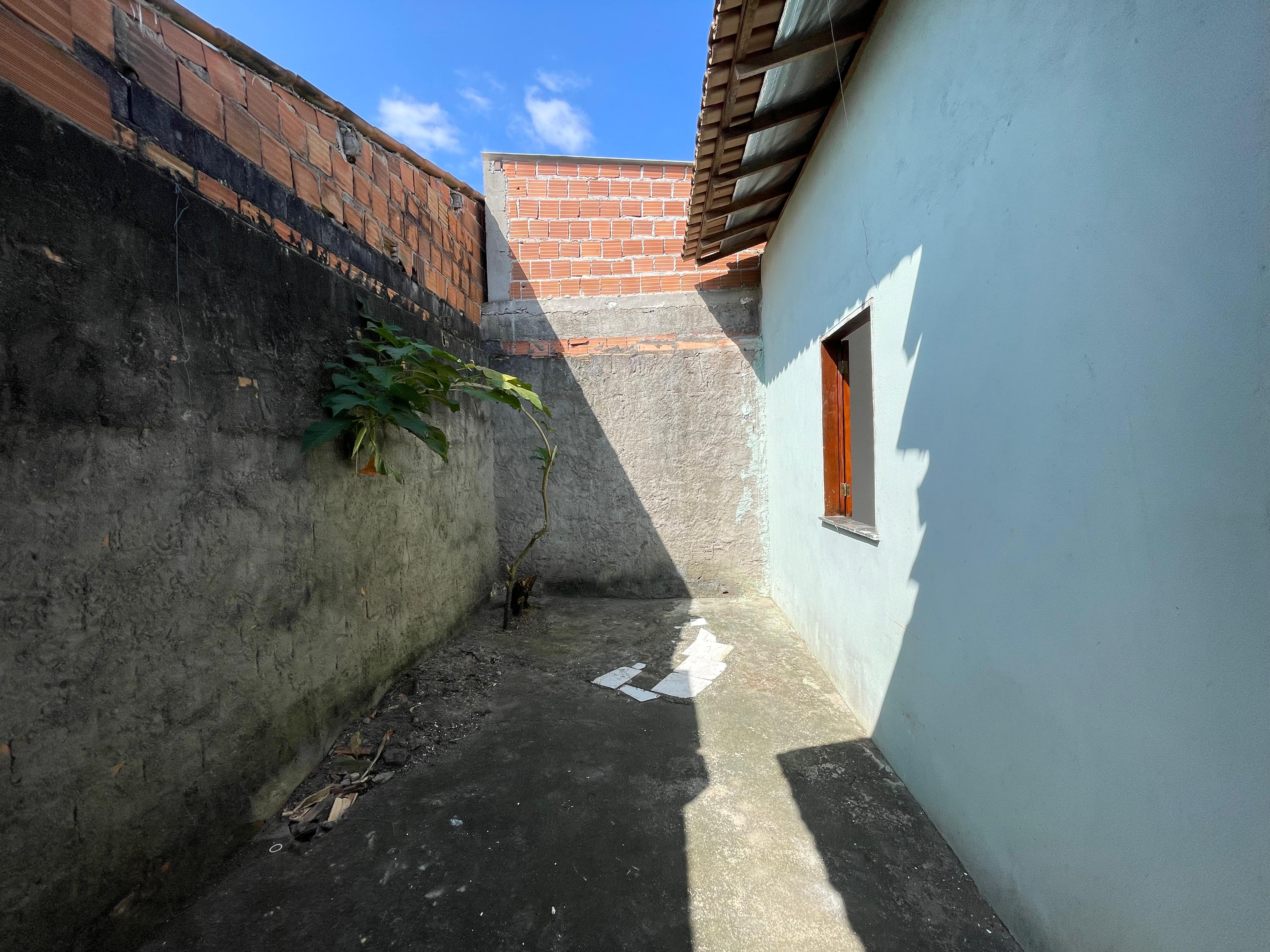 Vende casa no Dinah Borges