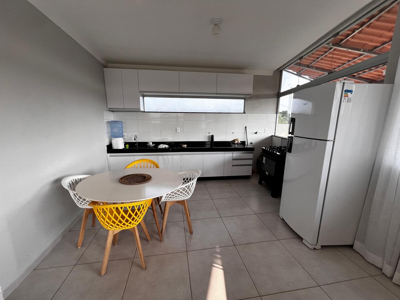Vende excelente prédio residêncial no bairro Dinah Borges 