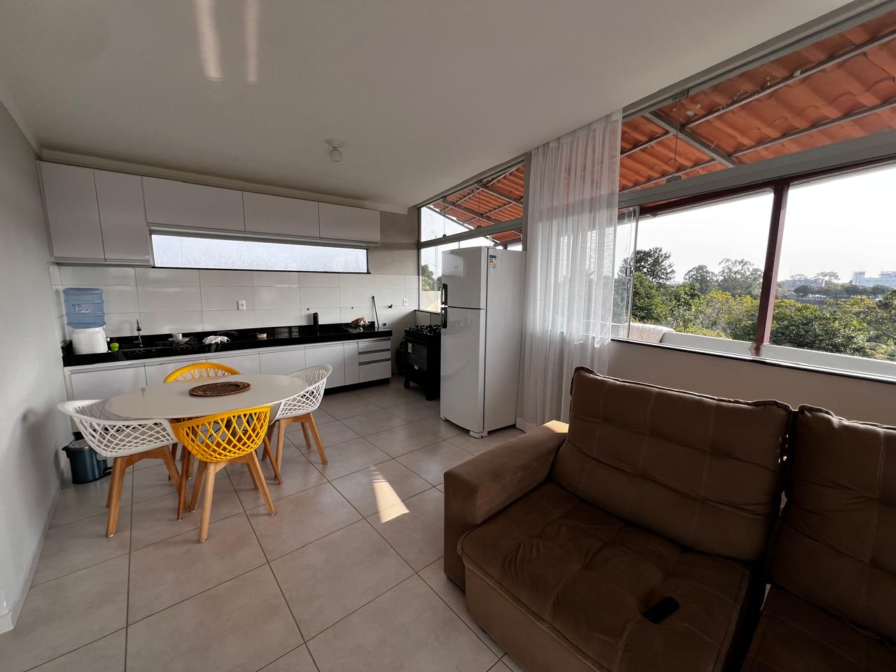 Vende excelente prédio residêncial no bairro Dinah Borges 