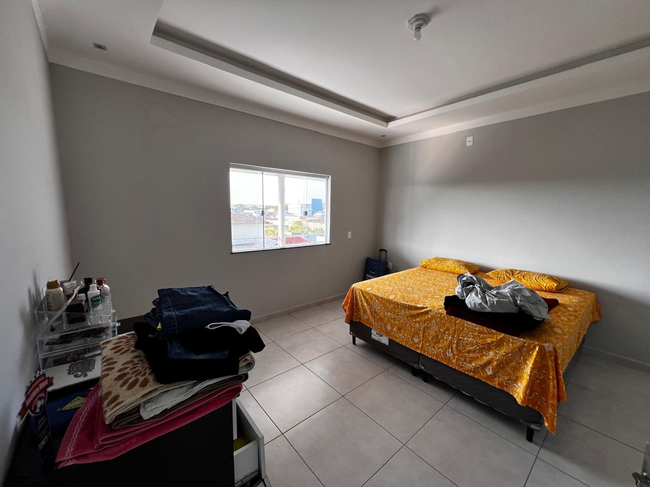 Vende excelente prédio residêncial no bairro Dinah Borges 