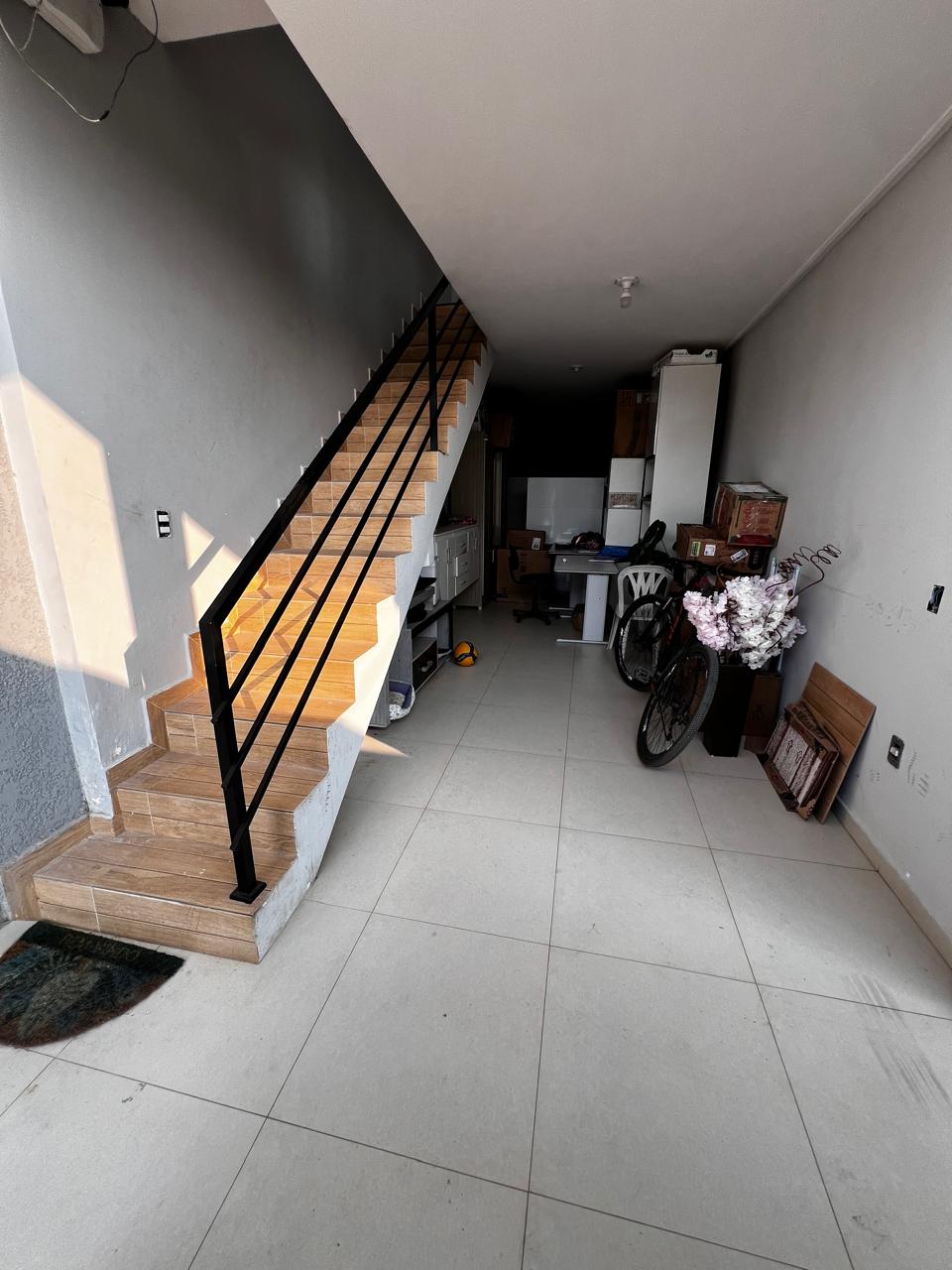 Vende excelente prédio residêncial no bairro Dinah Borges 