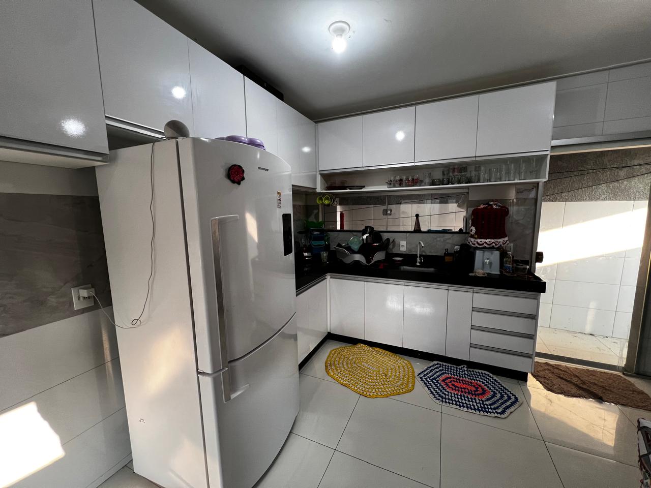 Vende excelente prédio residêncial no bairro Dinah Borges 