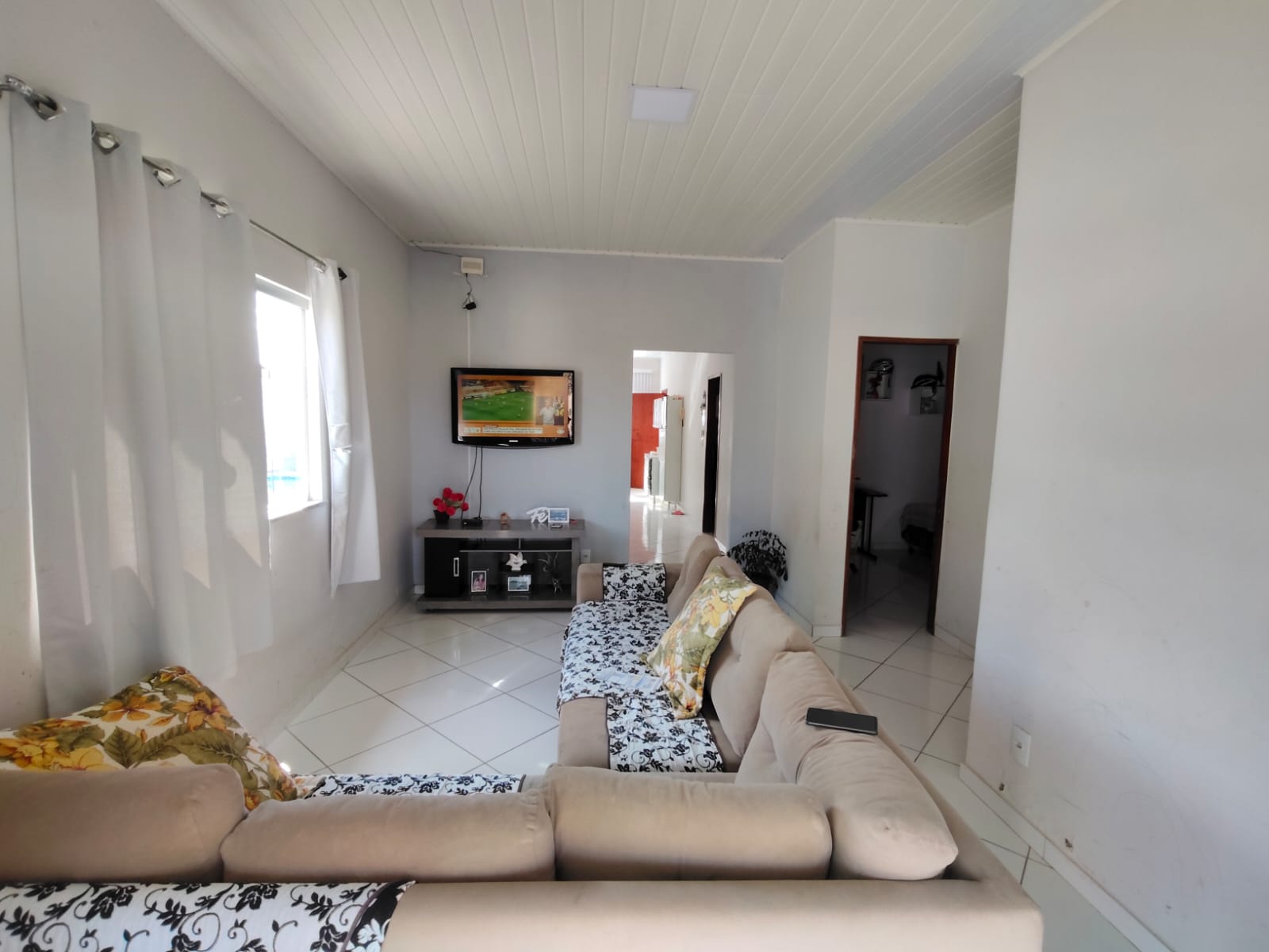 Vende Casa com piscina e área gourmet no Moisés Reis 
