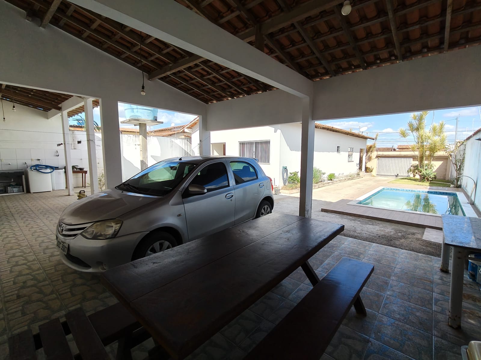 Vende Casa com piscina e área gourmet no Moisés Reis 
