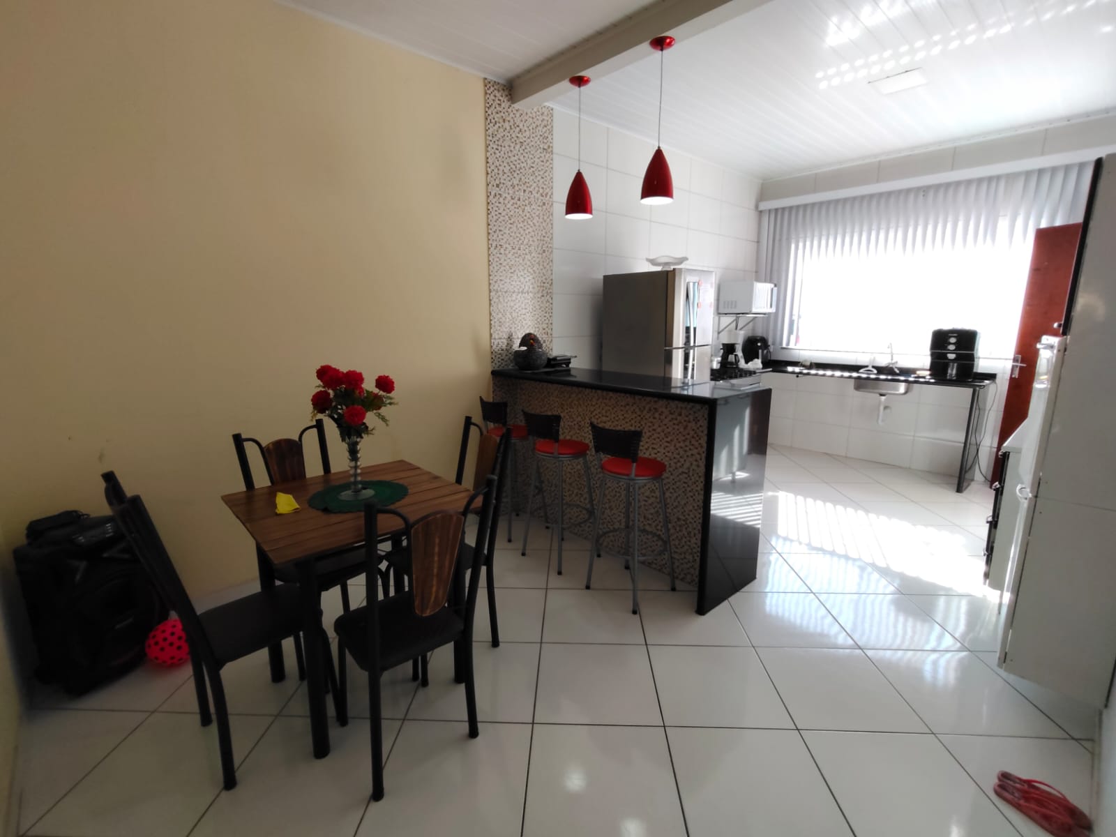 Vende Casa com piscina e área gourmet no Moisés Reis 