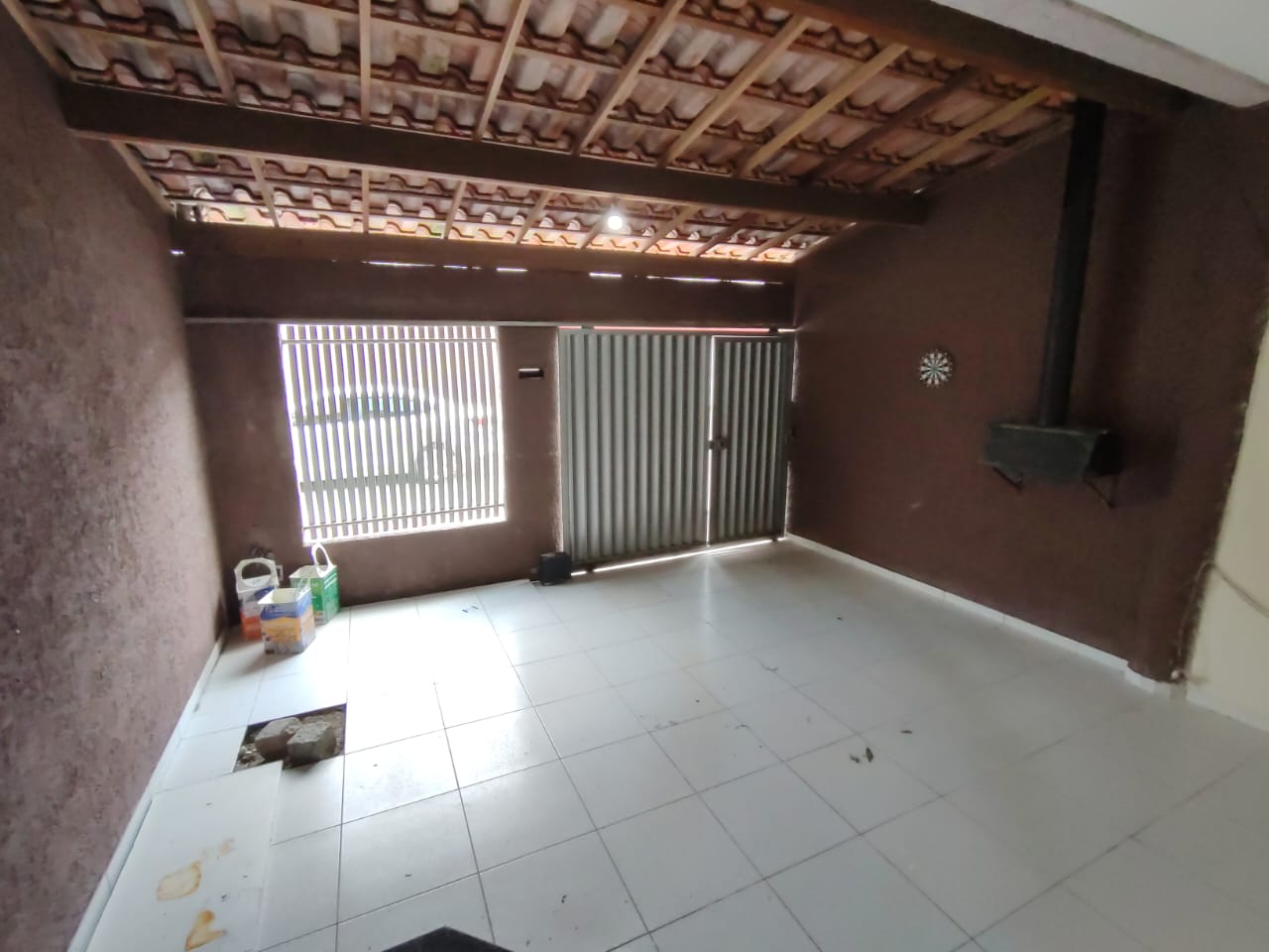 Aluga Casa Duplex com Duas Suítes no Início do Dinah Borges