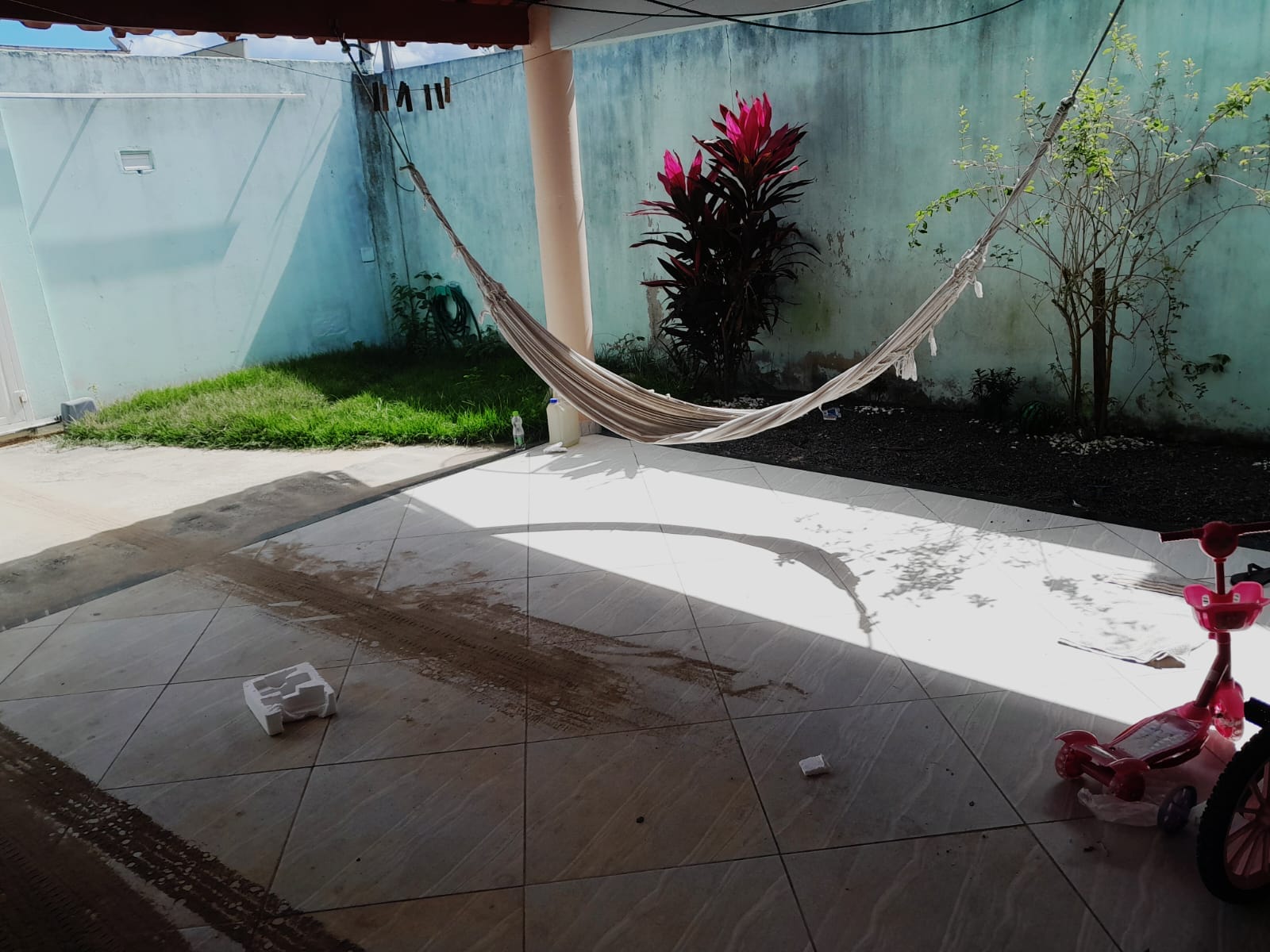 Vende Casa no Dinah Borges