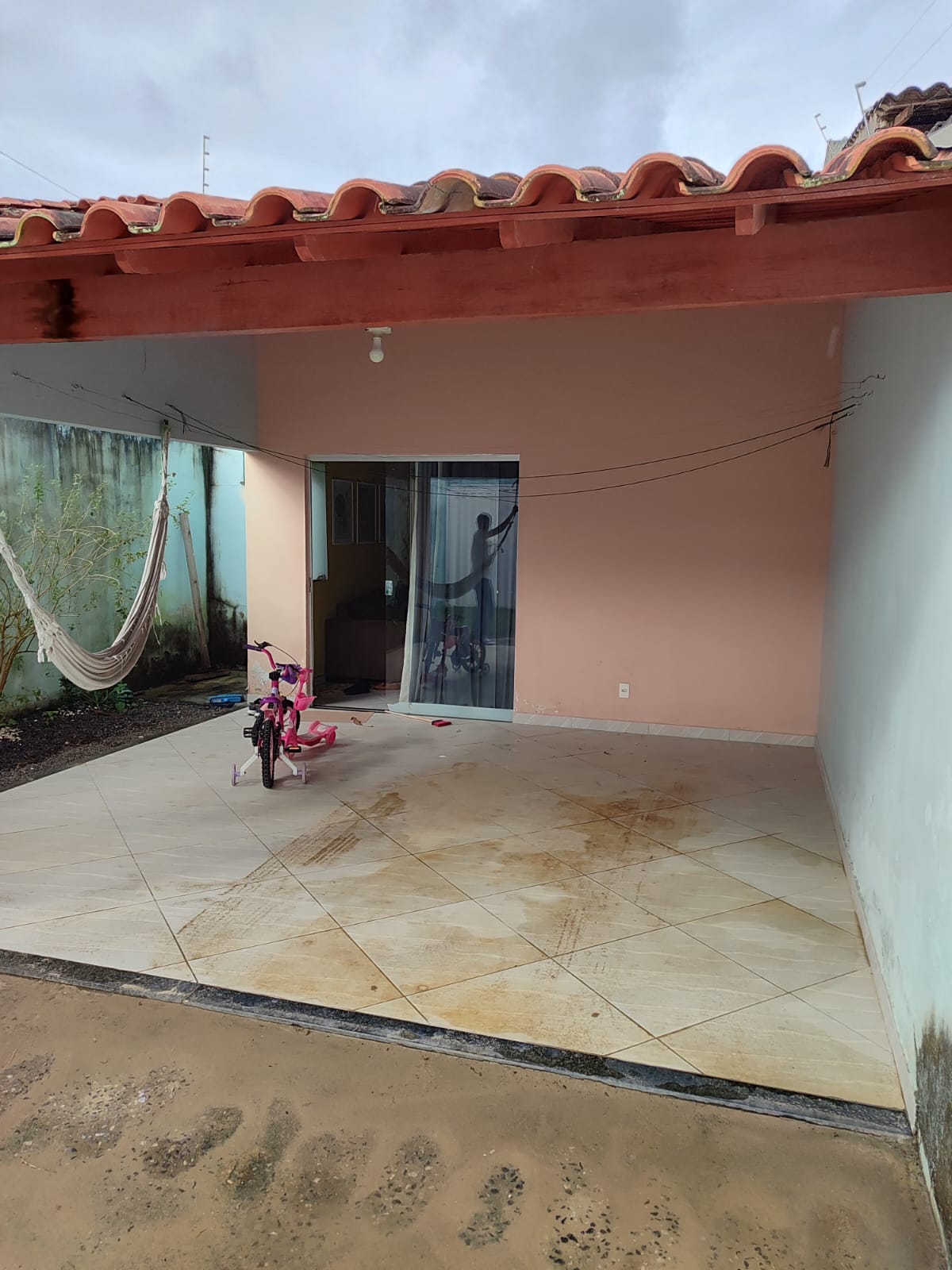 Vende Casa no Dinah Borges