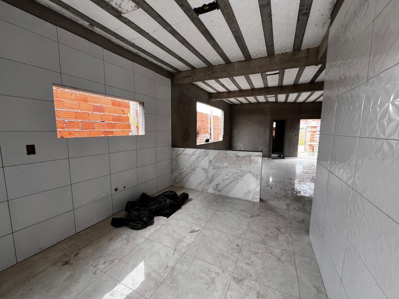 Vende casa térrea em obras no Jardim América 3