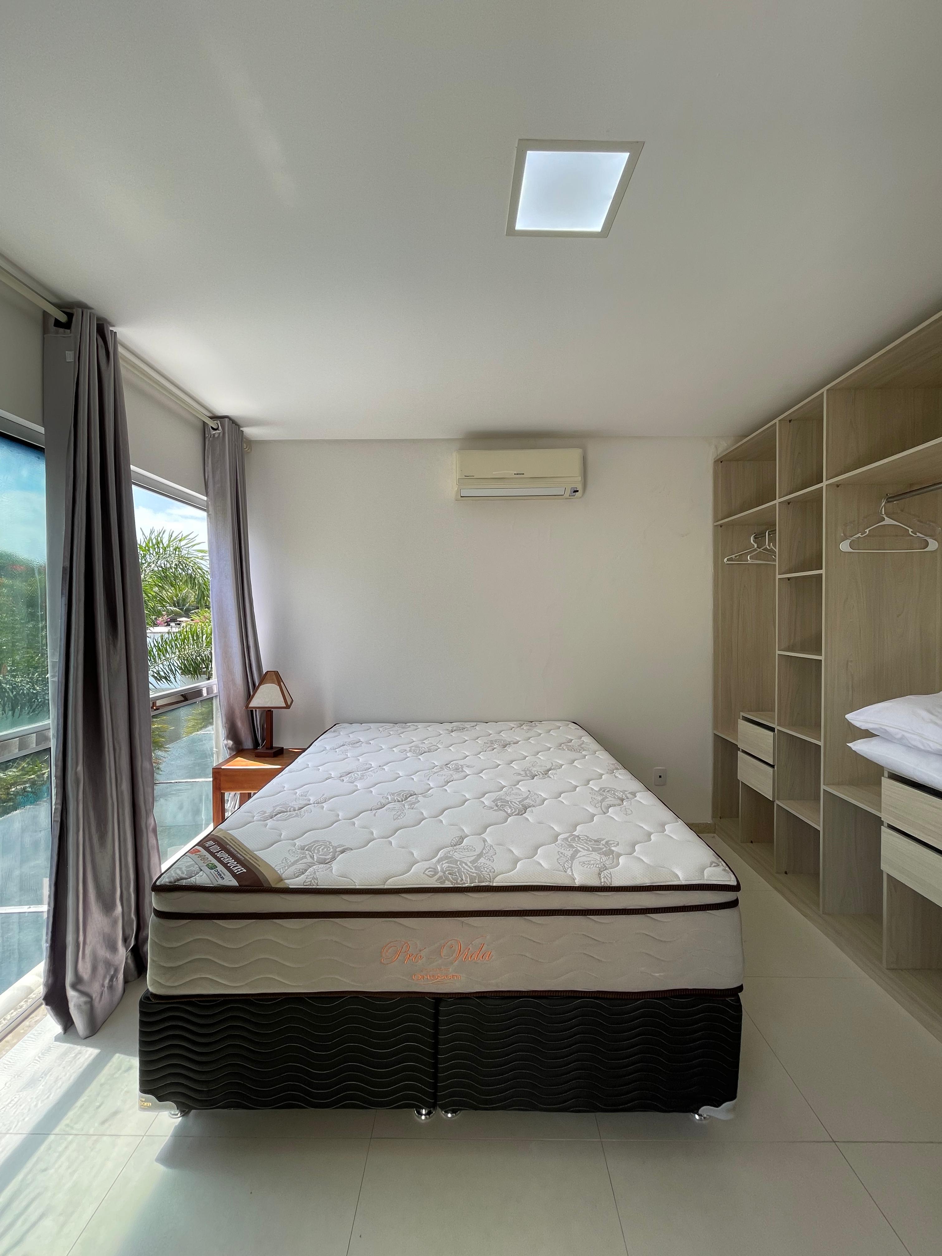 Vende Condomínio/Pousada mobiliada em Arraial d’Ajuda-Ba, 200m da praia.