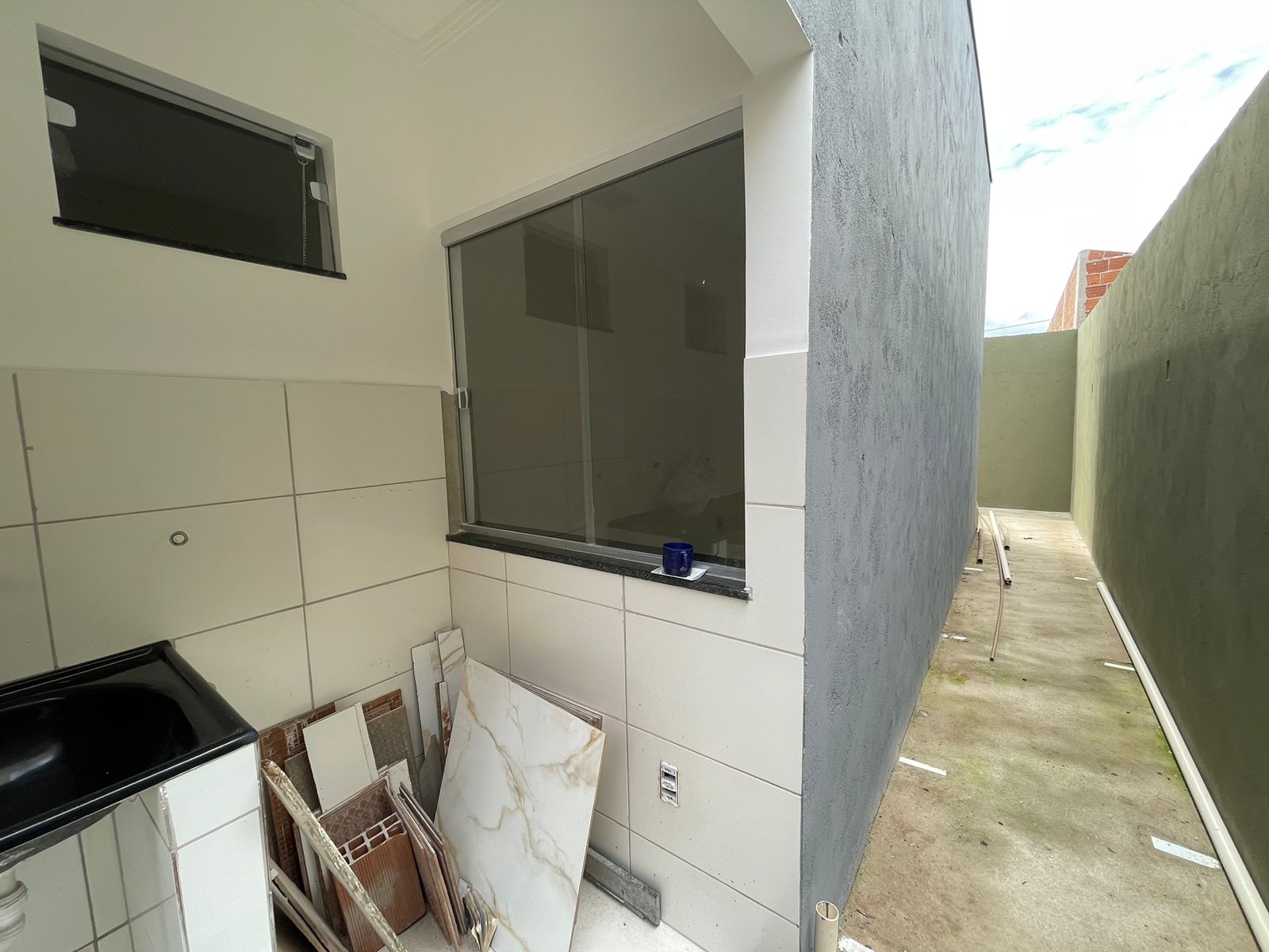Vende bela casa no Encanto das Águas em Eunápolis/Ba