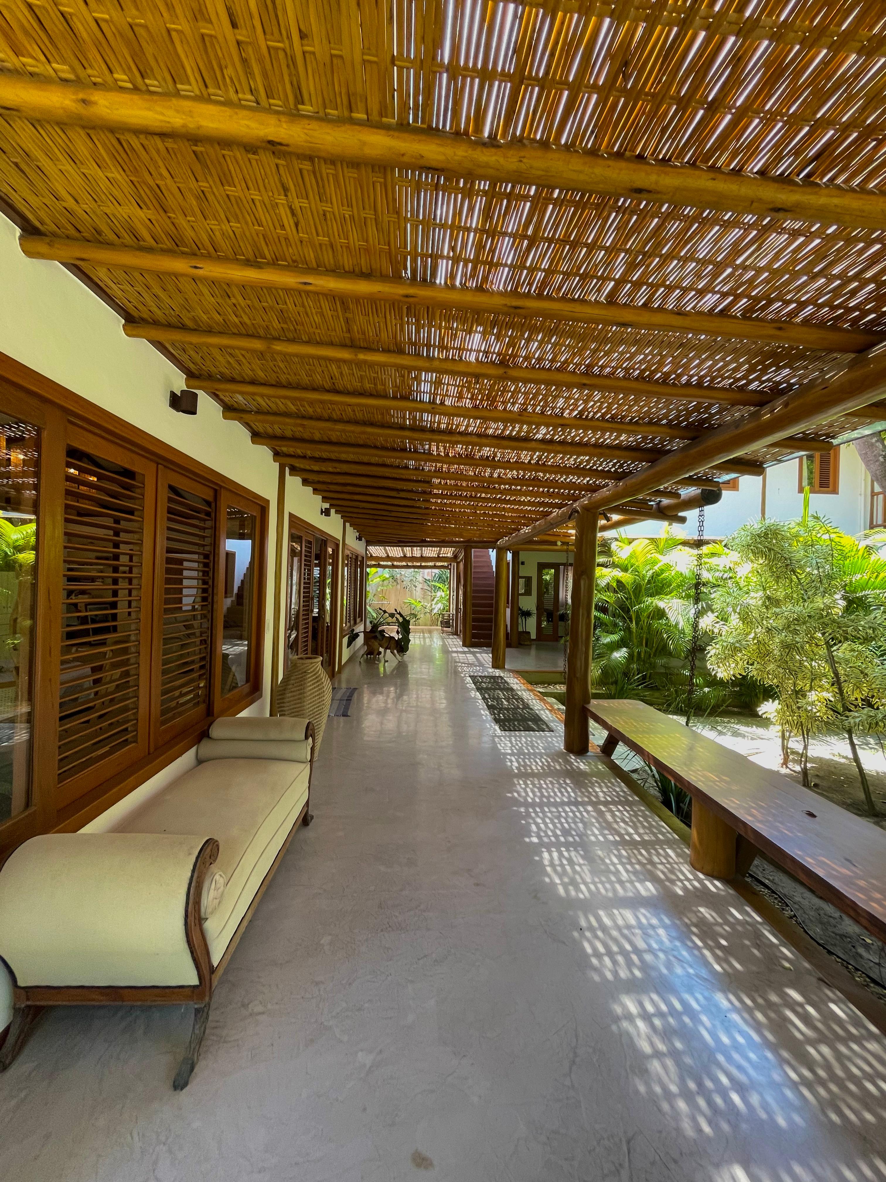 Vende casa/pousada mobiliada com piscina e energia solar em Arraial D'ajuda