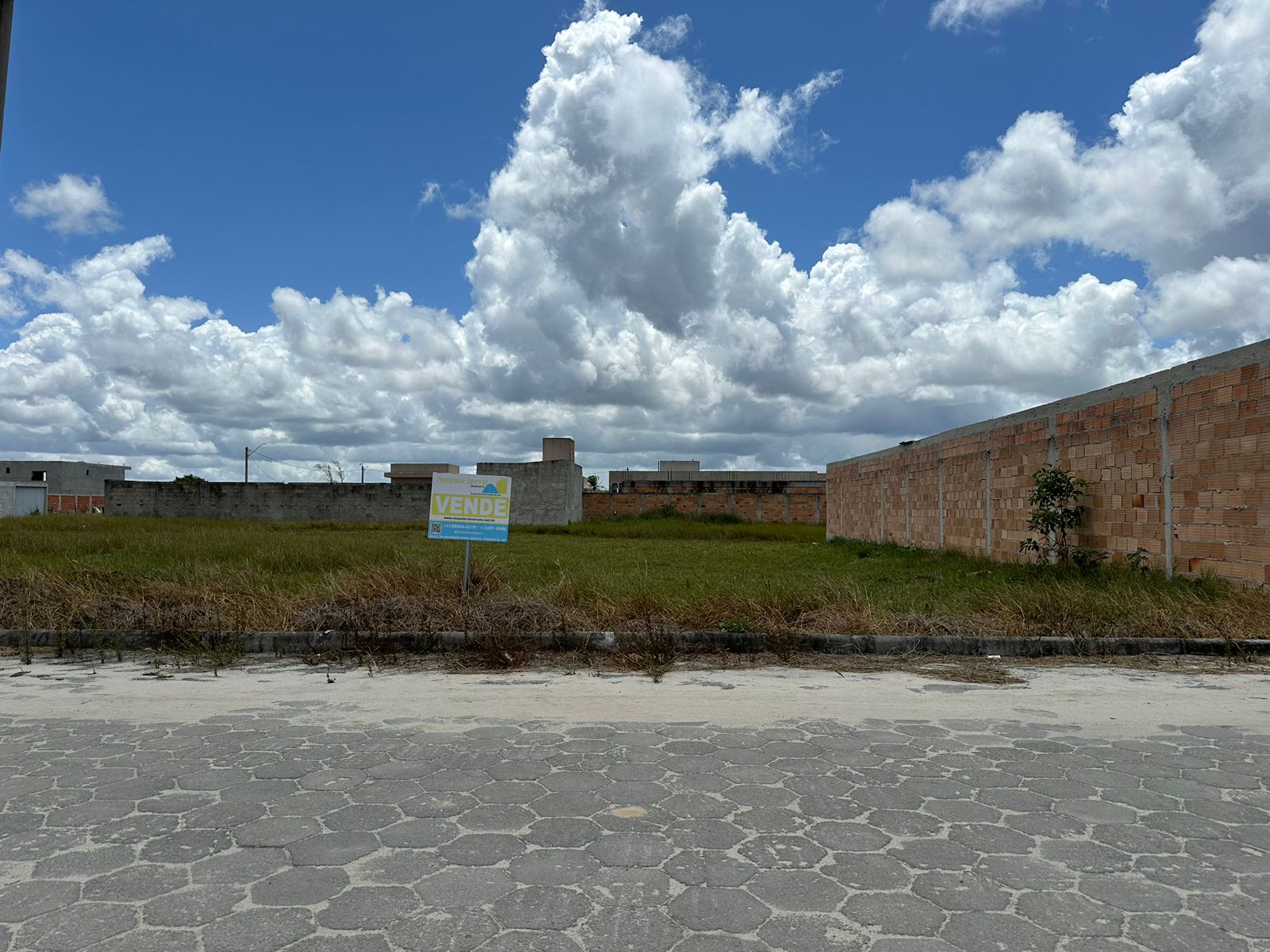 Terreno / Área - Venda, Parque das Flores, Eunápolis, BA