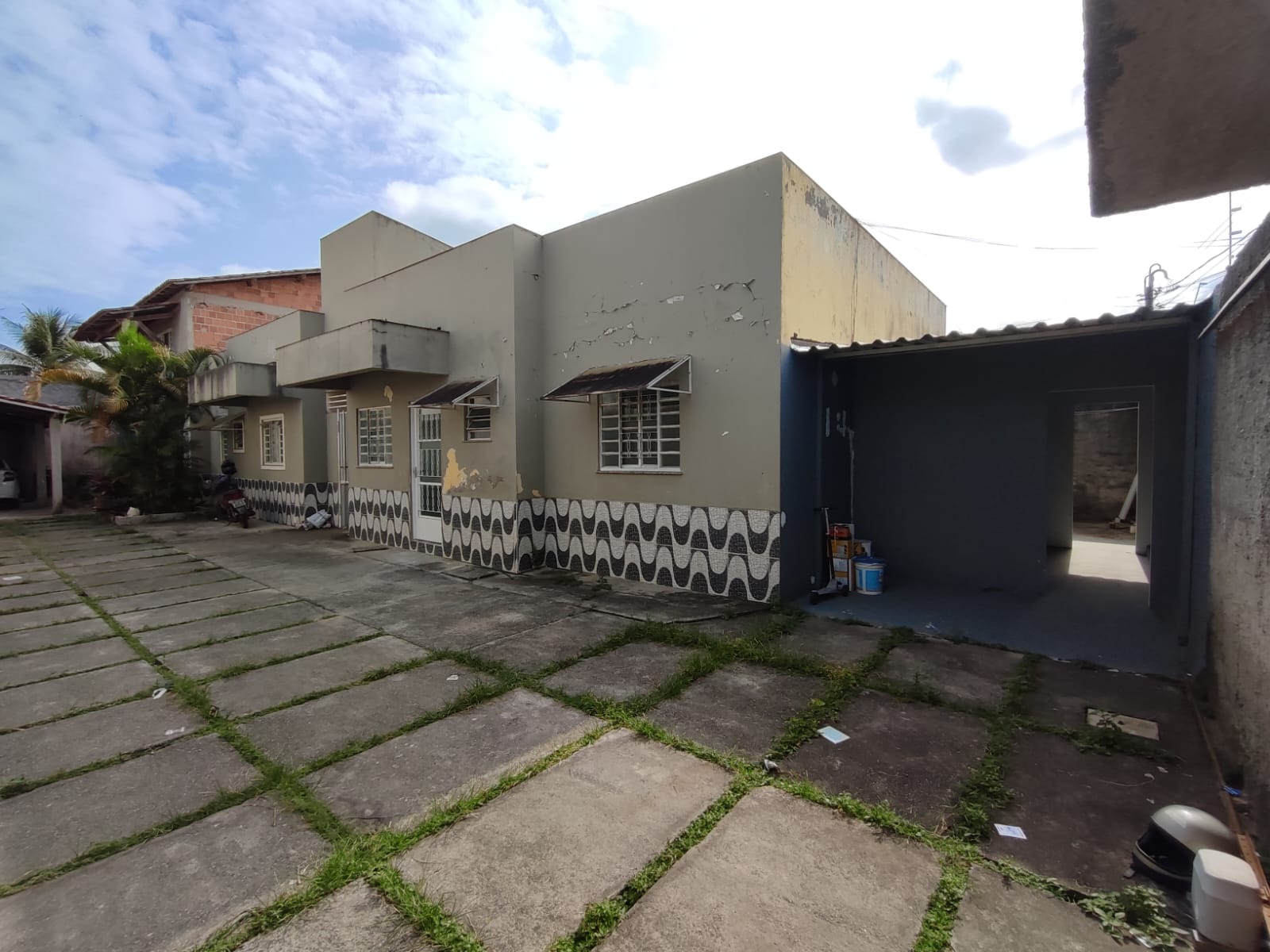 Aluga Casa em condomínio no Antares