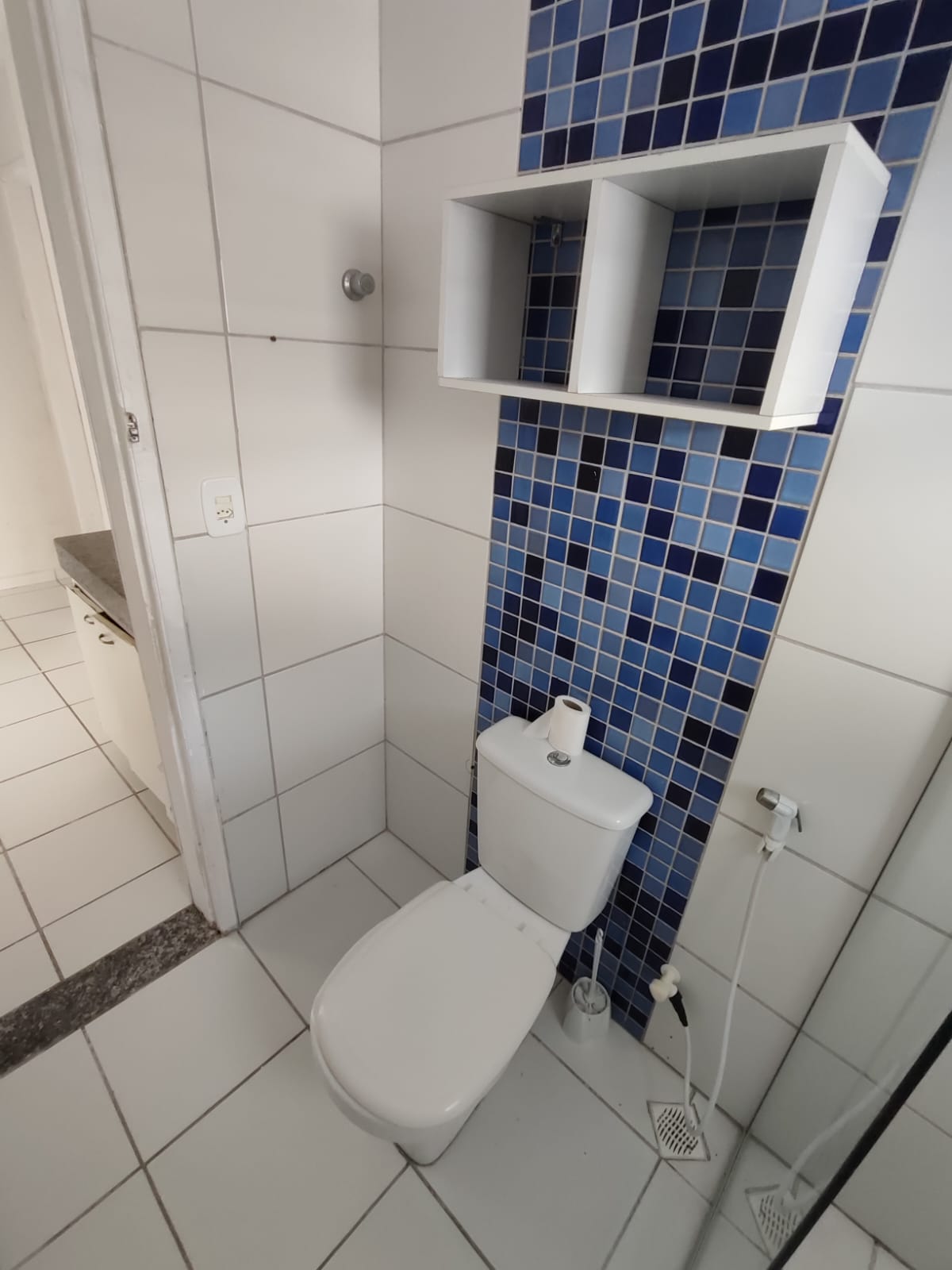 Aluga Casa em condomínio no Antares