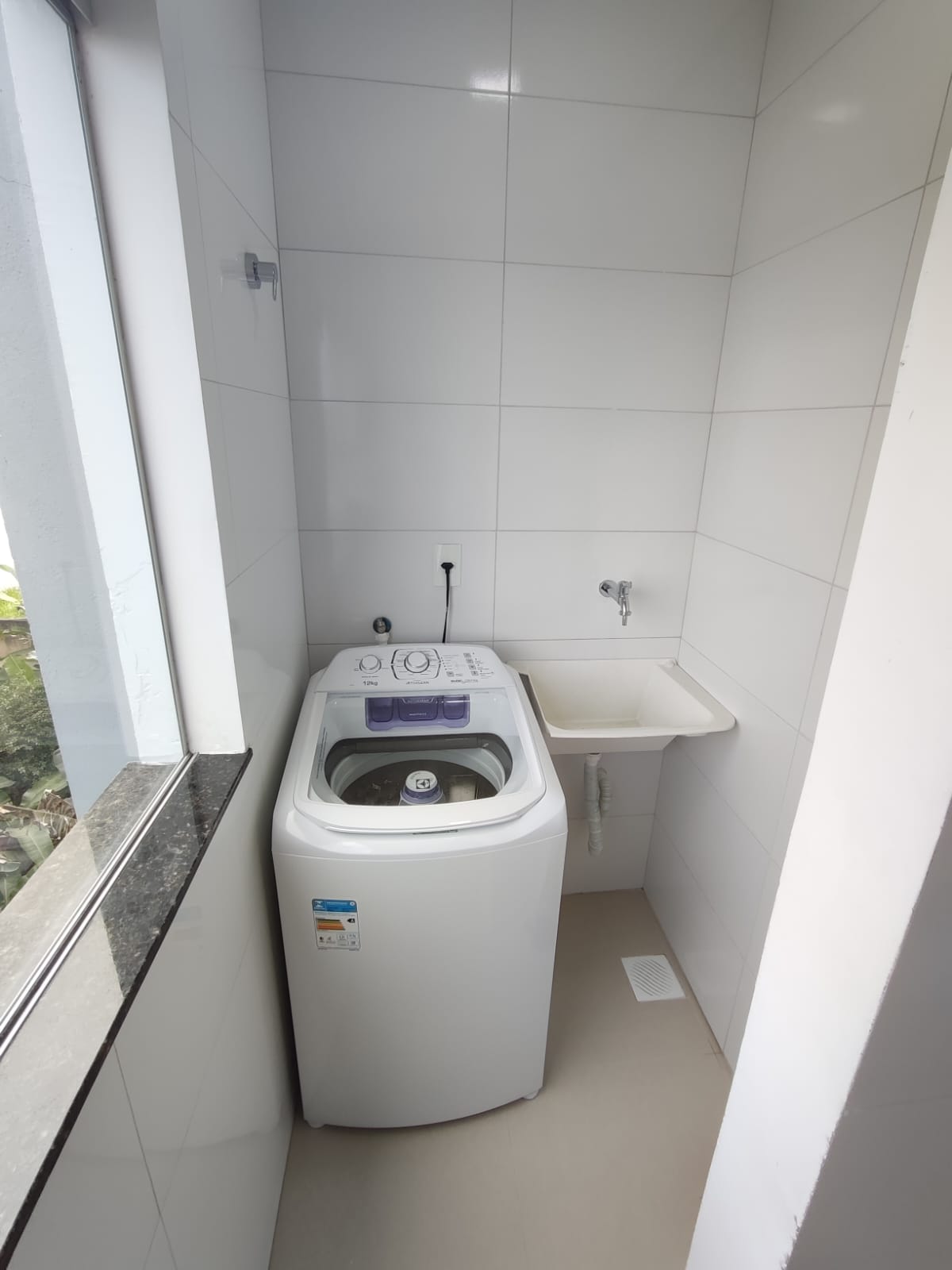 Aluga Apartamento mobiliado no Centro (Próx. faculdade Pitágoras)