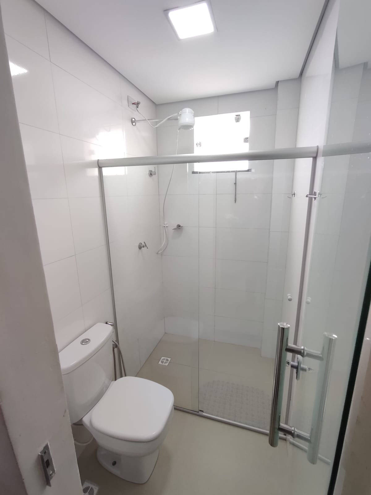 Aluga Apartamento mobiliado no Centro (Próx. faculdade Pitágoras)