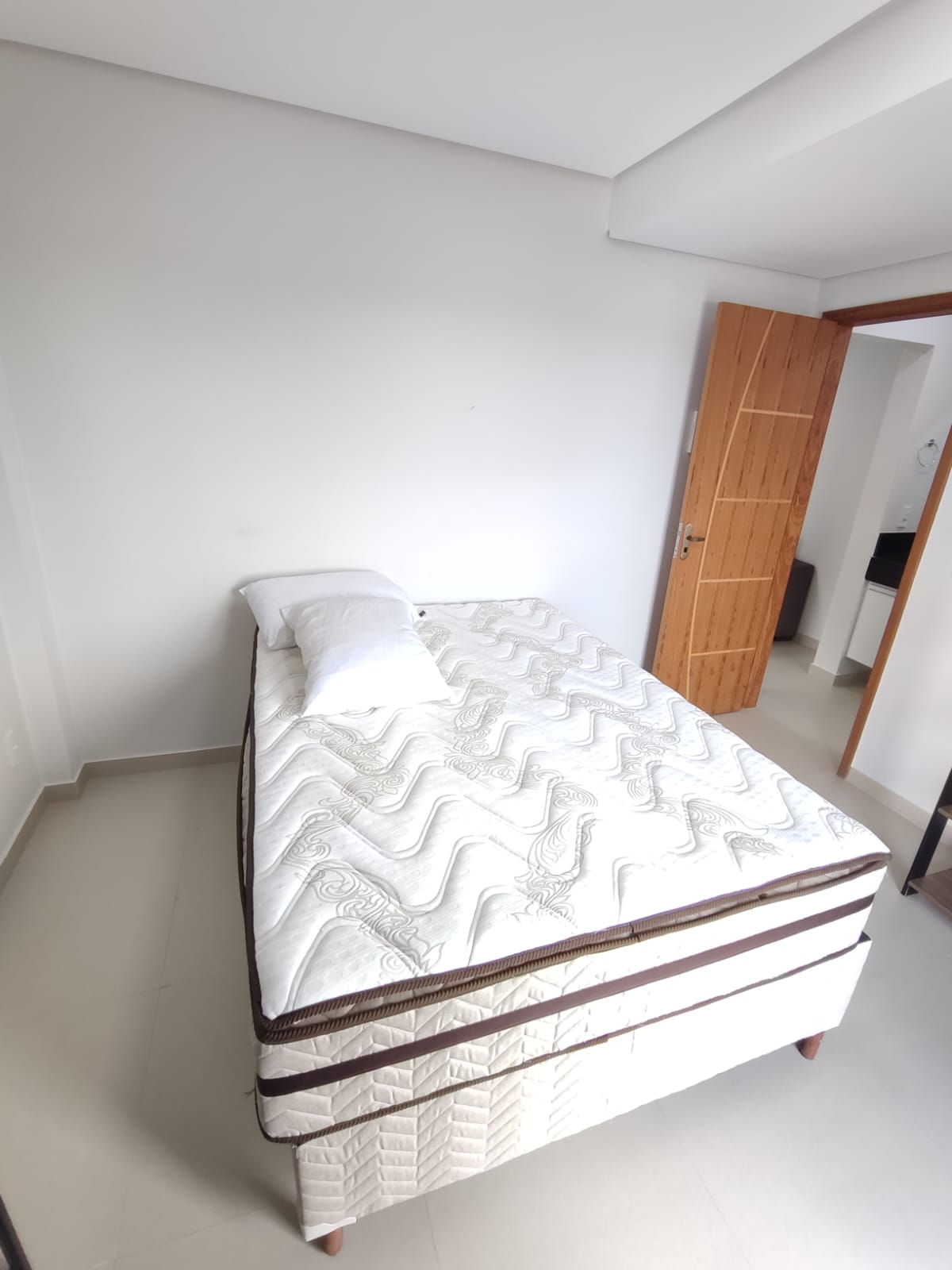 Aluga Apartamento mobiliado no Centro (Próx. faculdade Pitágoras)